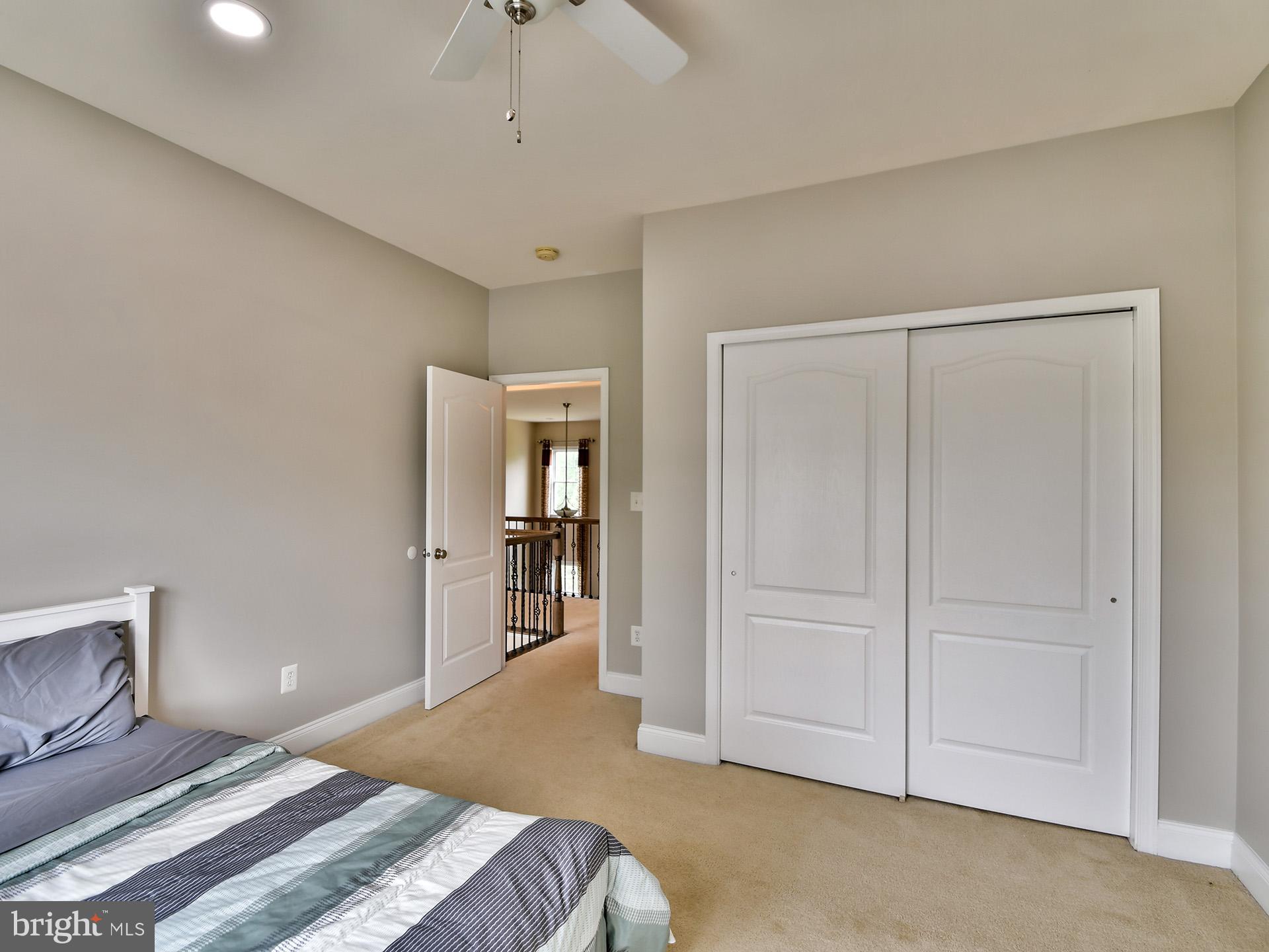 LOUDOUN VALLEY ESTATES 2 - Residential