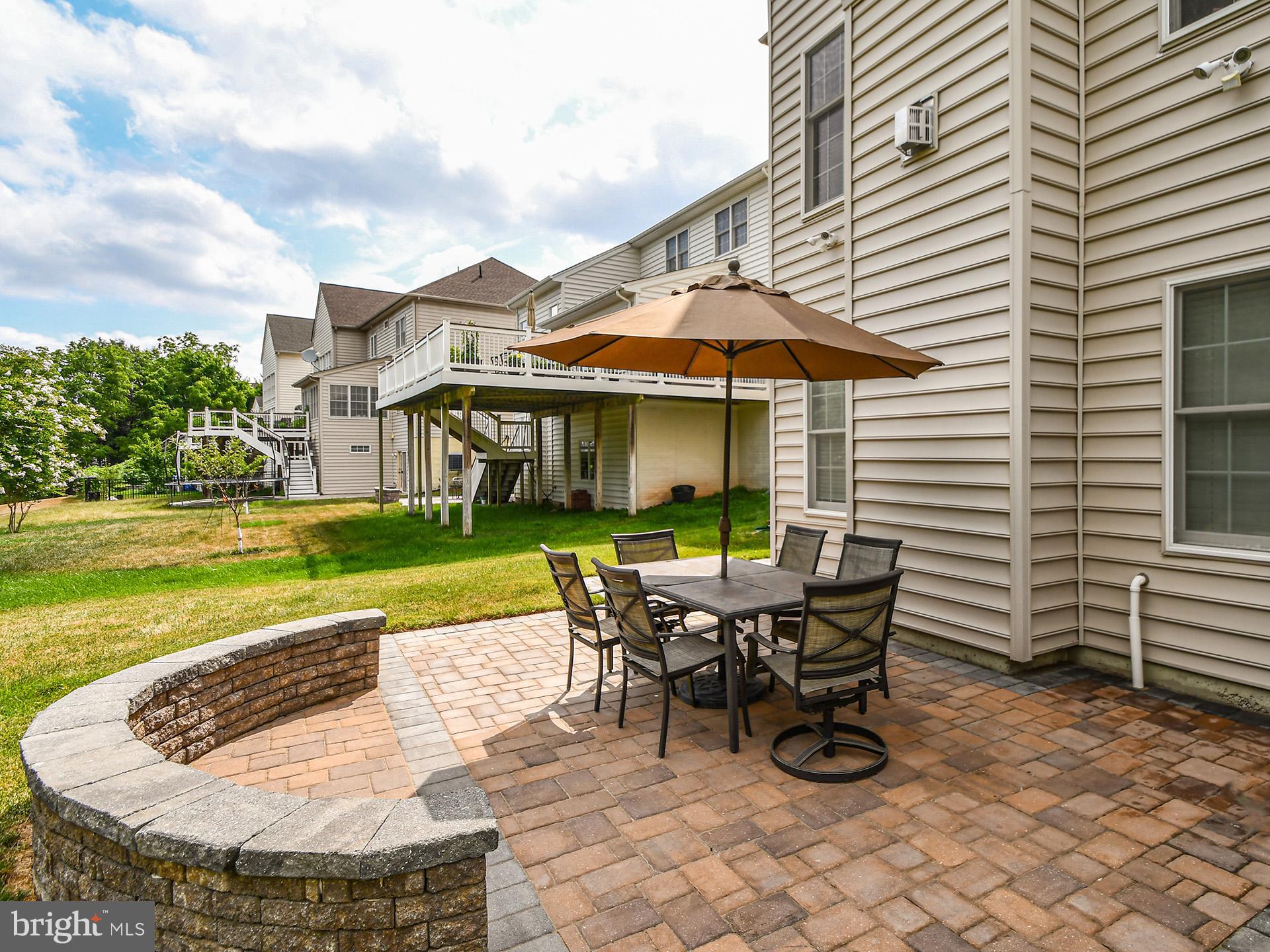 LOUDOUN VALLEY ESTATES 2 - Residential