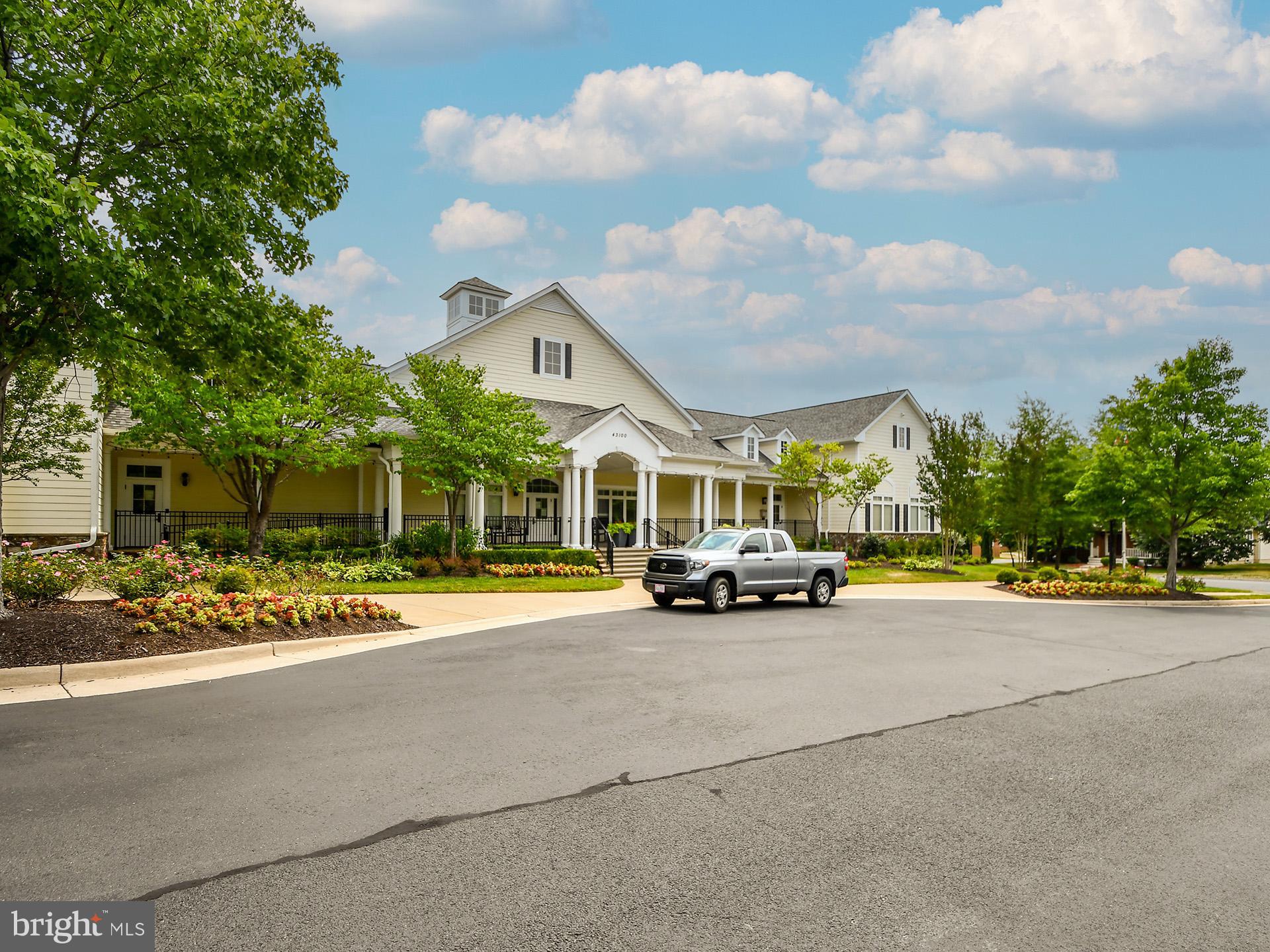 LOUDOUN VALLEY ESTATES 2 - Residential