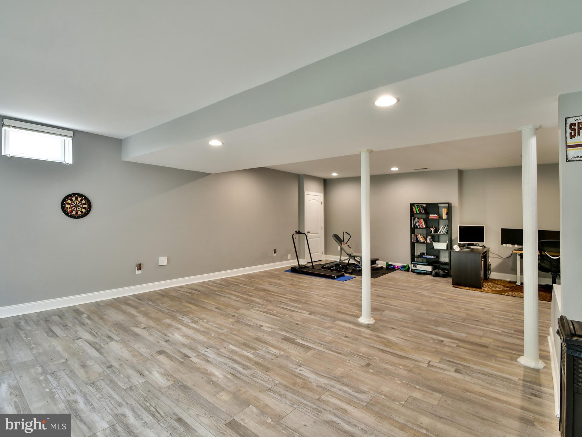 LOUDOUN VALLEY ESTATES 2 - Residential