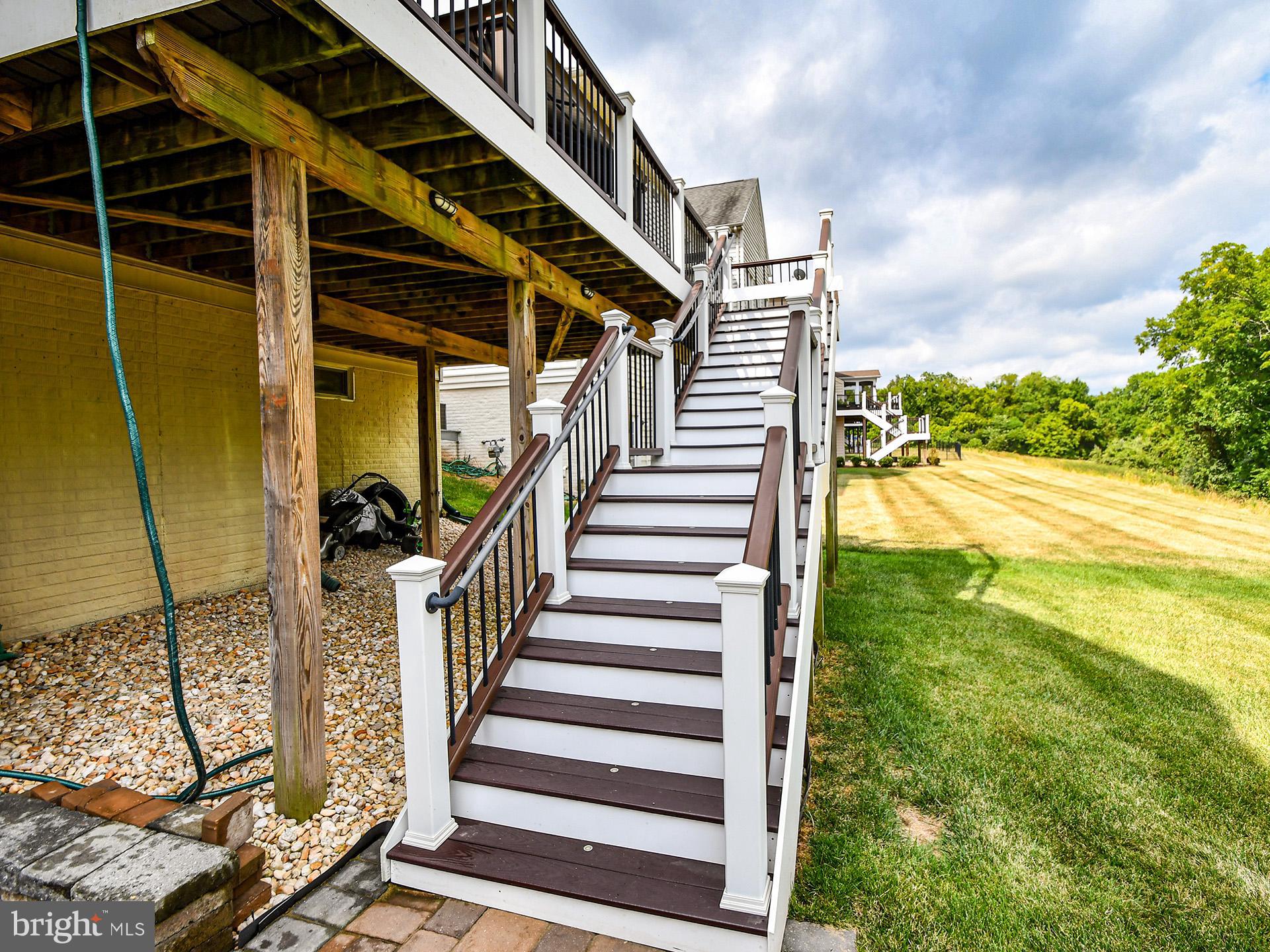 LOUDOUN VALLEY ESTATES 2 - Residential