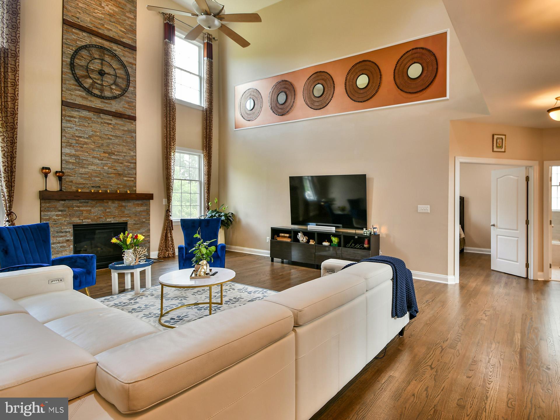 LOUDOUN VALLEY ESTATES 2 - Residential