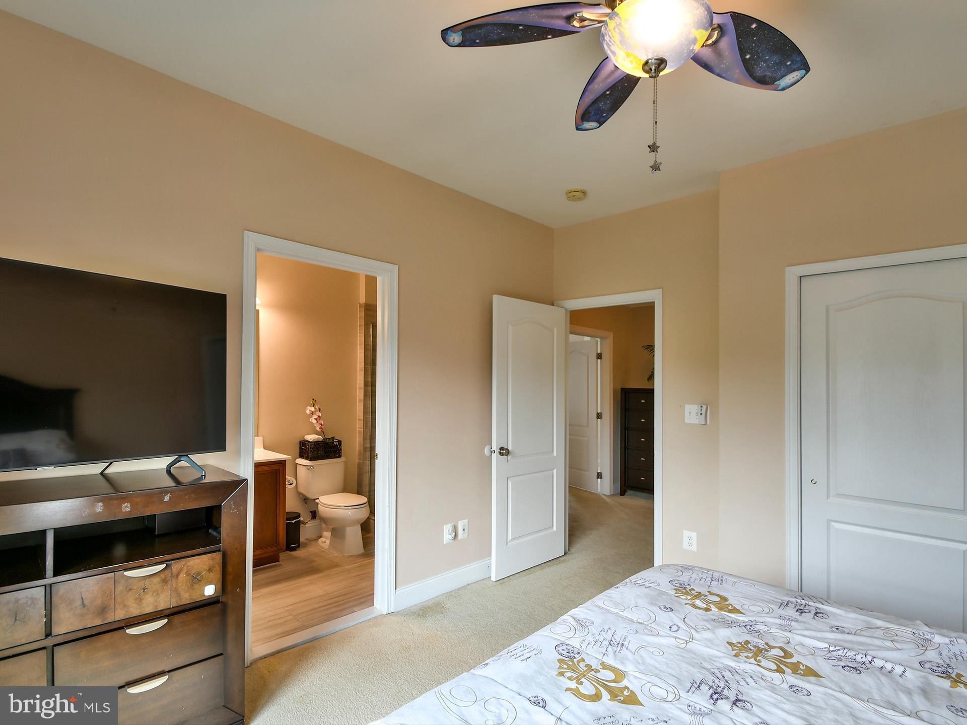 LOUDOUN VALLEY ESTATES 2 - Residential