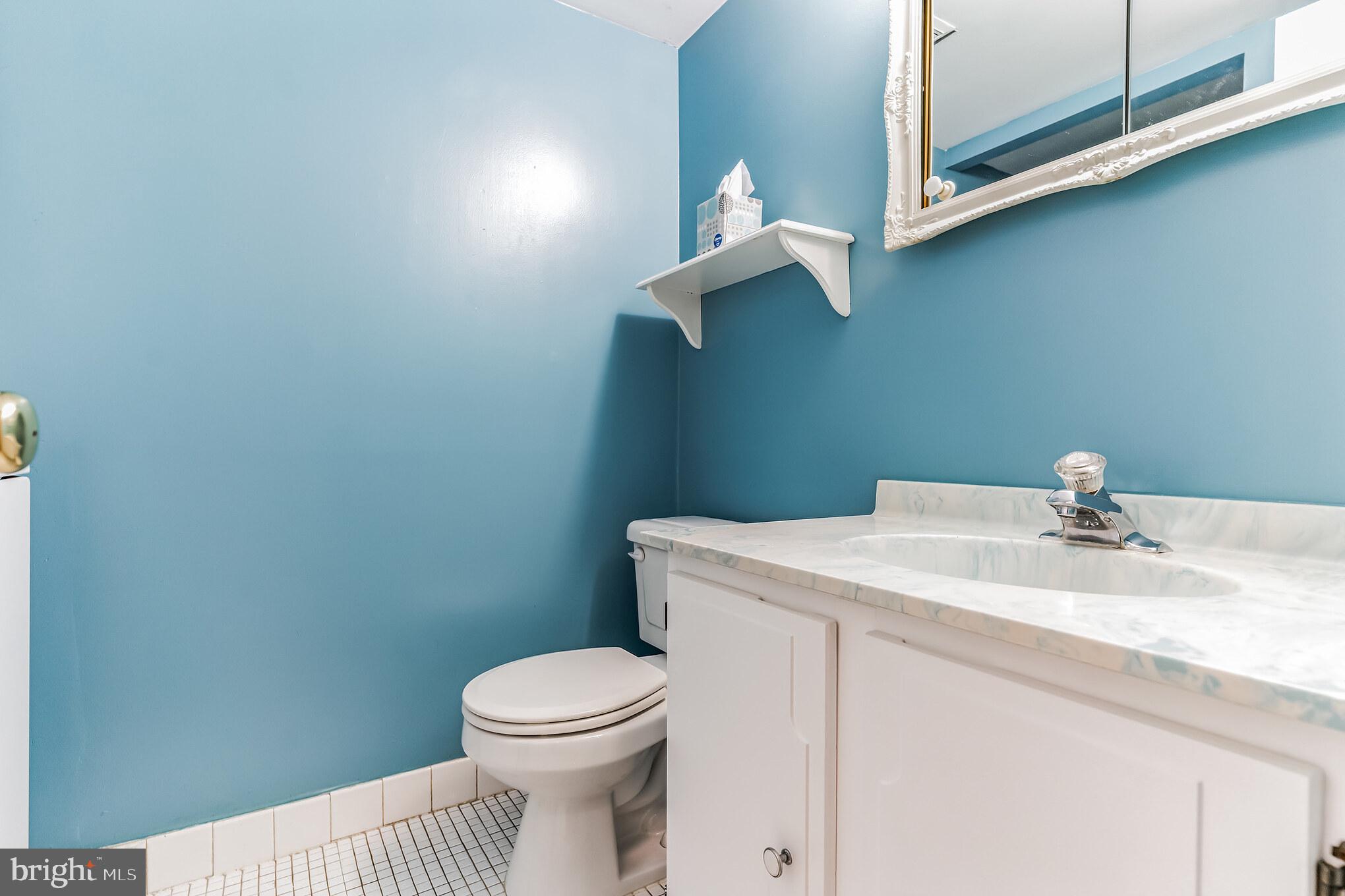 SUMMERTREE CONDO APTS - Residential