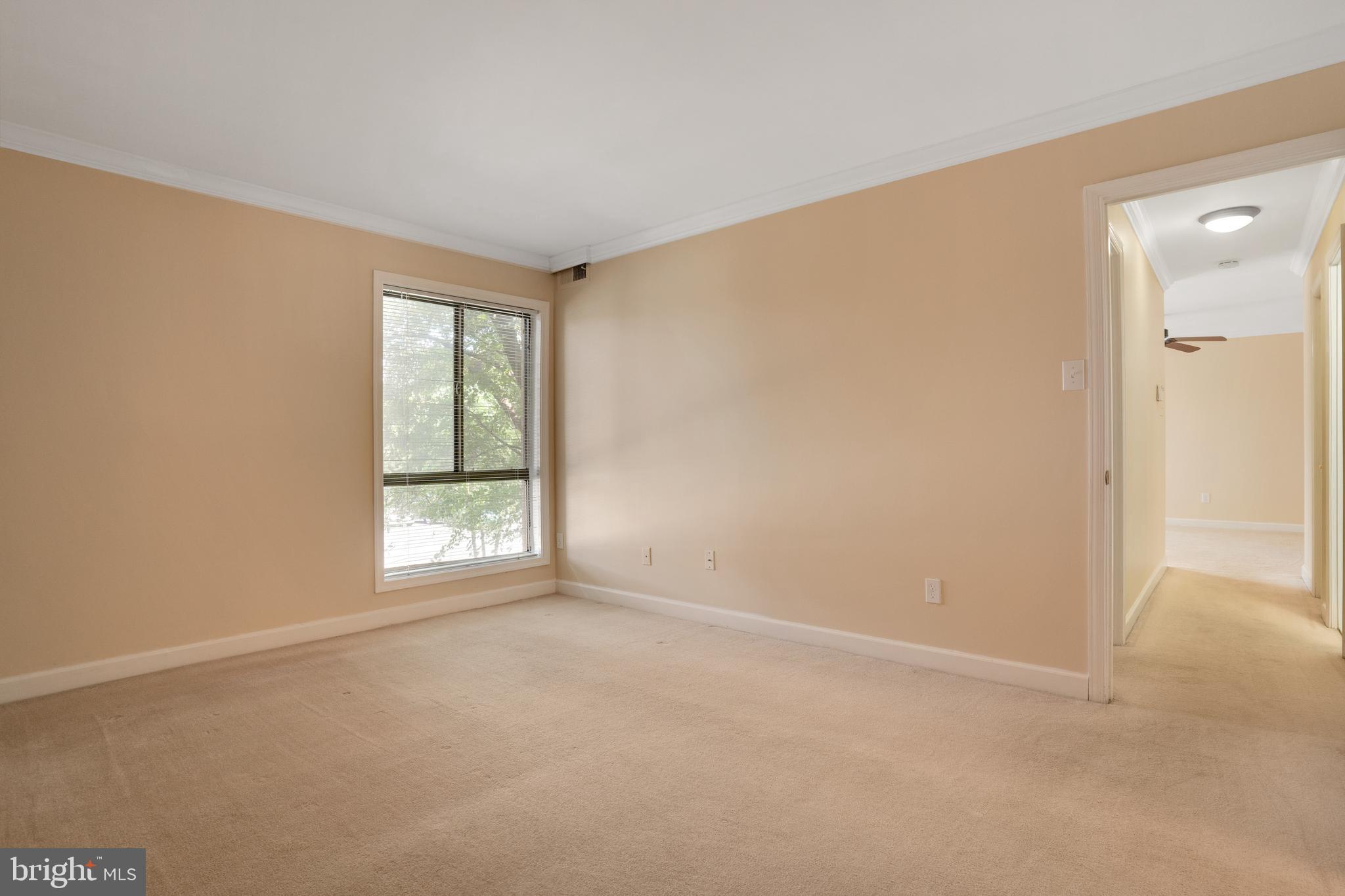 SUMMERTREE CONDO APTS - Residential