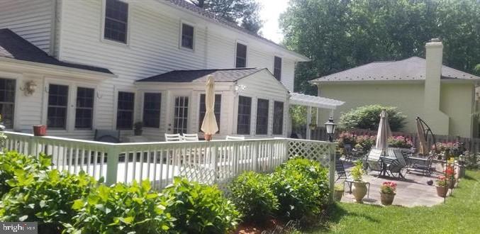 LANGLEY OAKS - Residential Lease