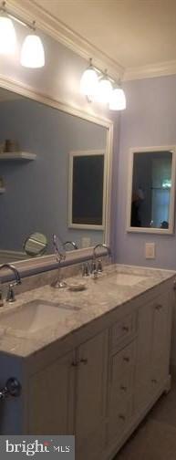 LANGLEY OAKS - Residential Lease