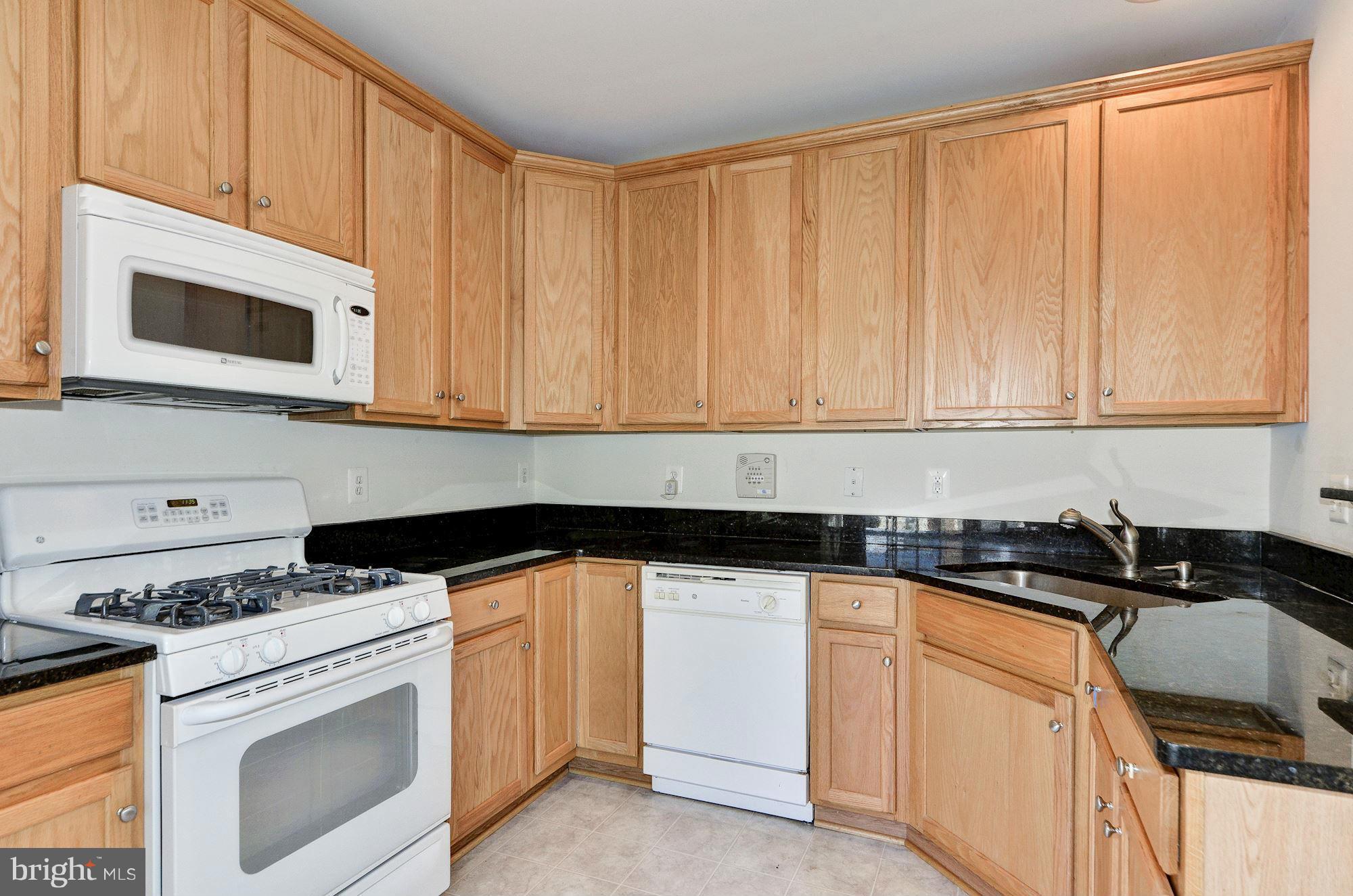 GROVE AT HUNTLEY MEADOWS - Residential