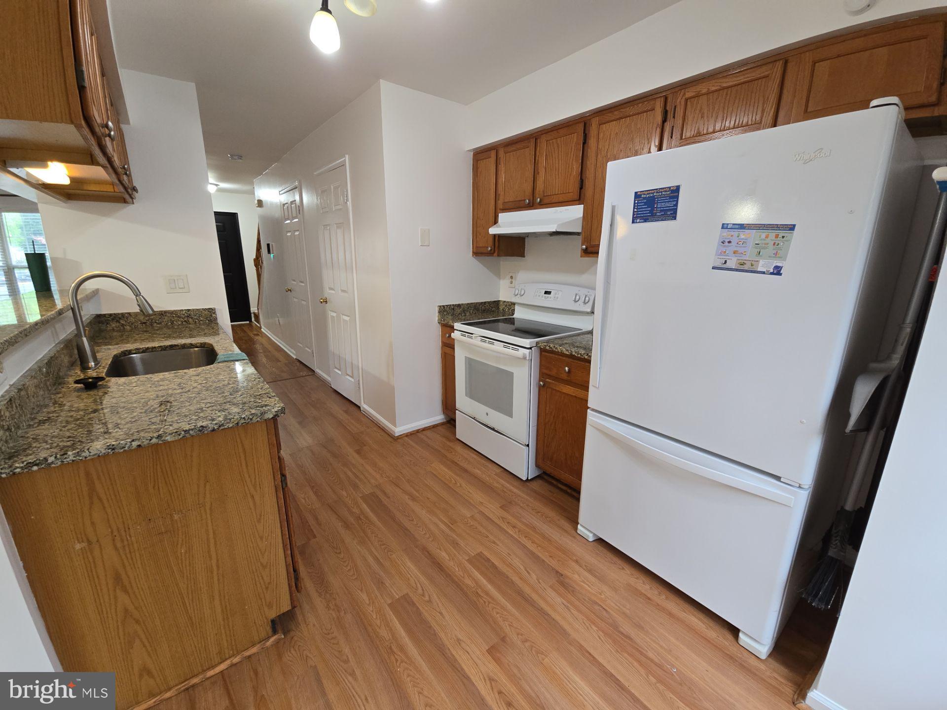 GUNNERS LAKE VILLAGE - Residential Lease