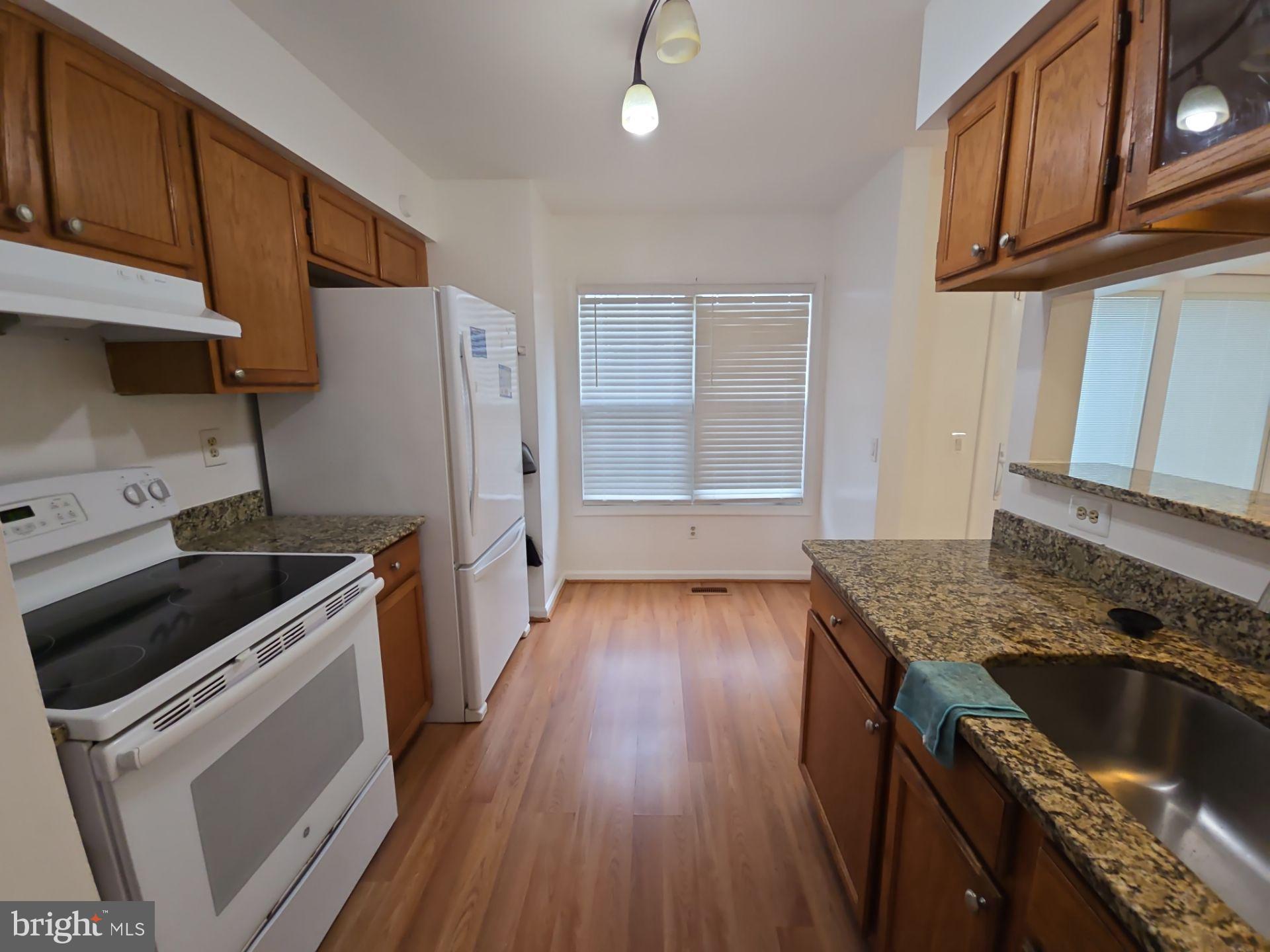 GUNNERS LAKE VILLAGE - Residential Lease