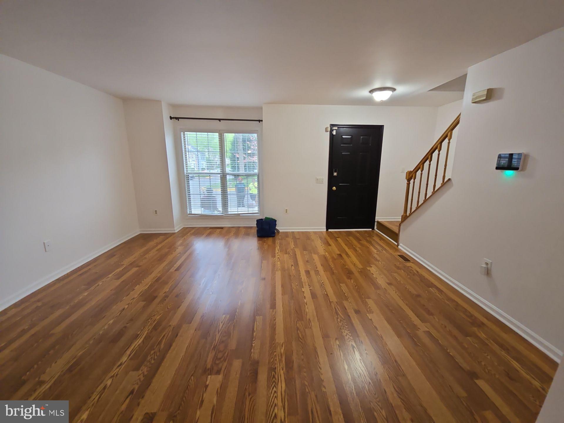 GUNNERS LAKE VILLAGE - Residential Lease