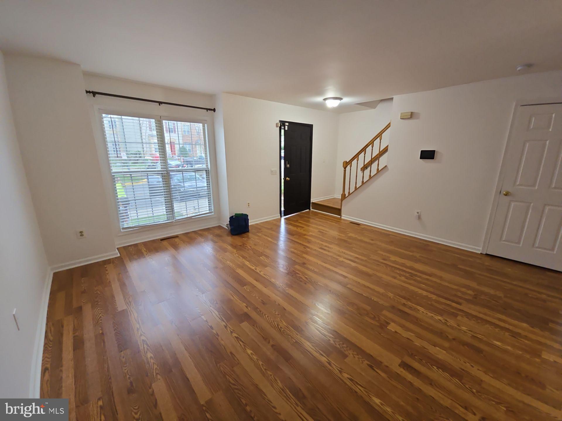 GUNNERS LAKE VILLAGE - Residential Lease