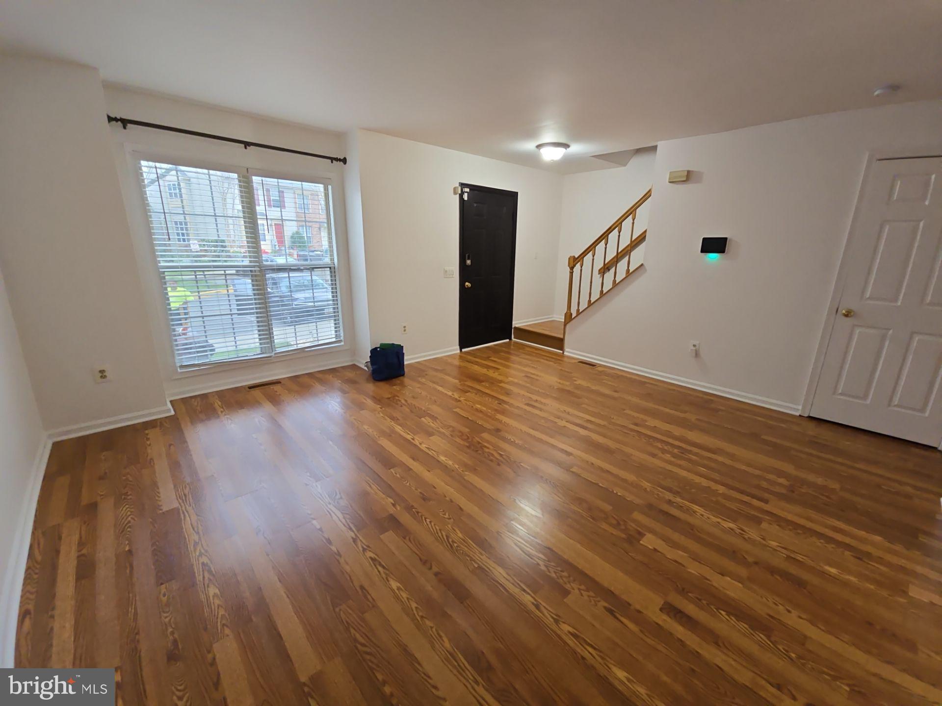 GUNNERS LAKE VILLAGE - Residential Lease