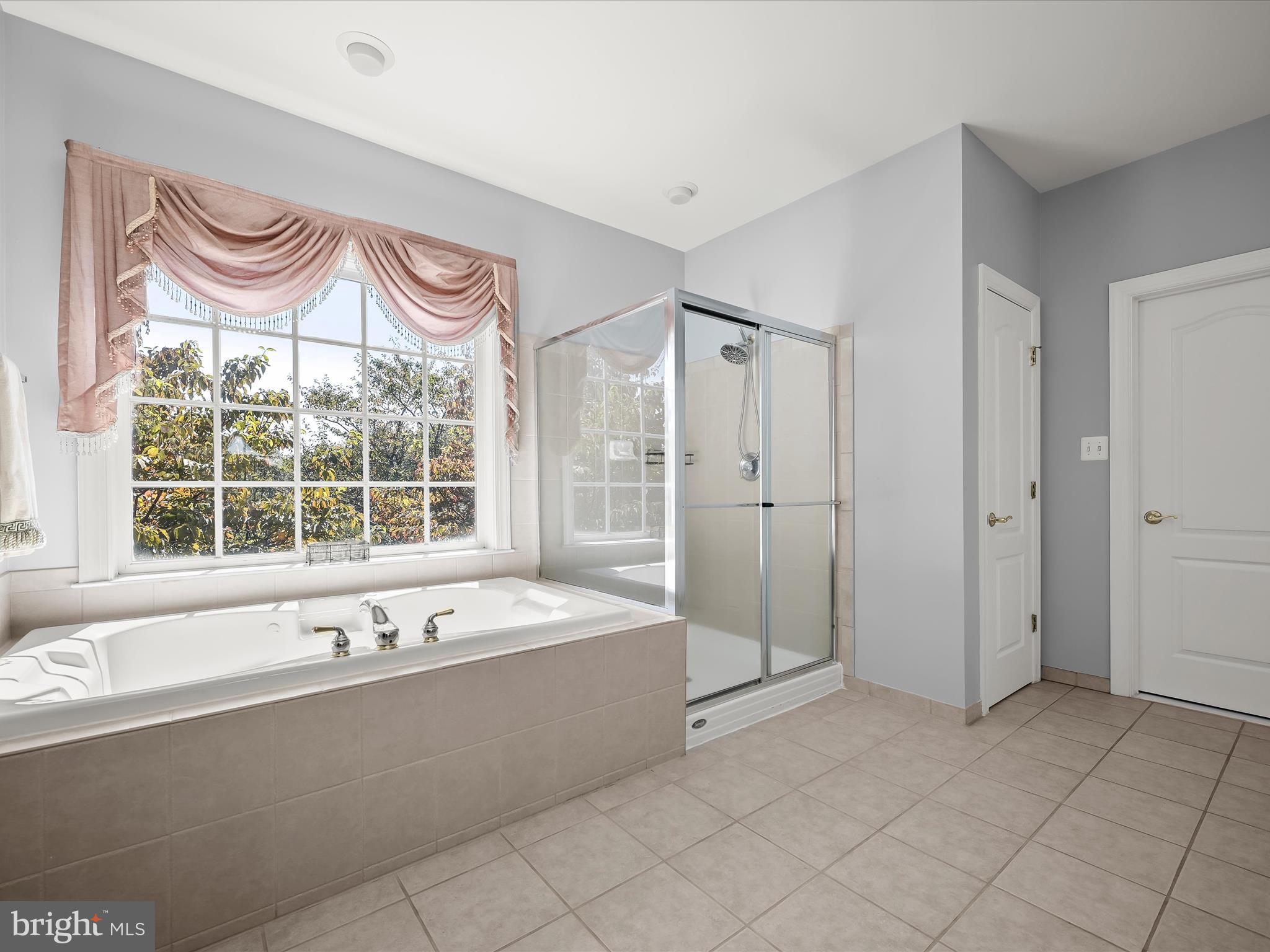 PADDOCKS EAST - Residential