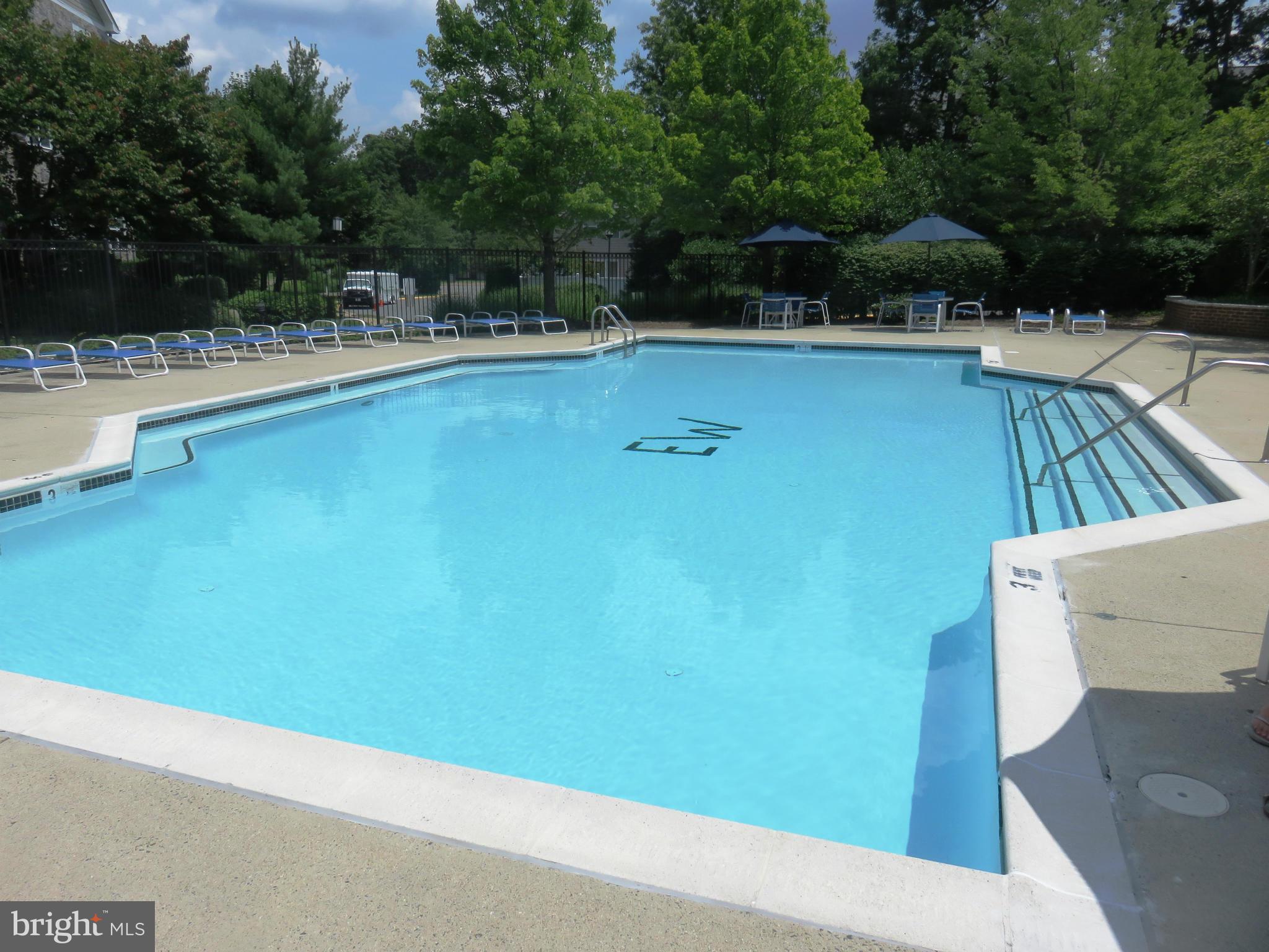 EDGEWATER AT TOWN CENTER - Residential