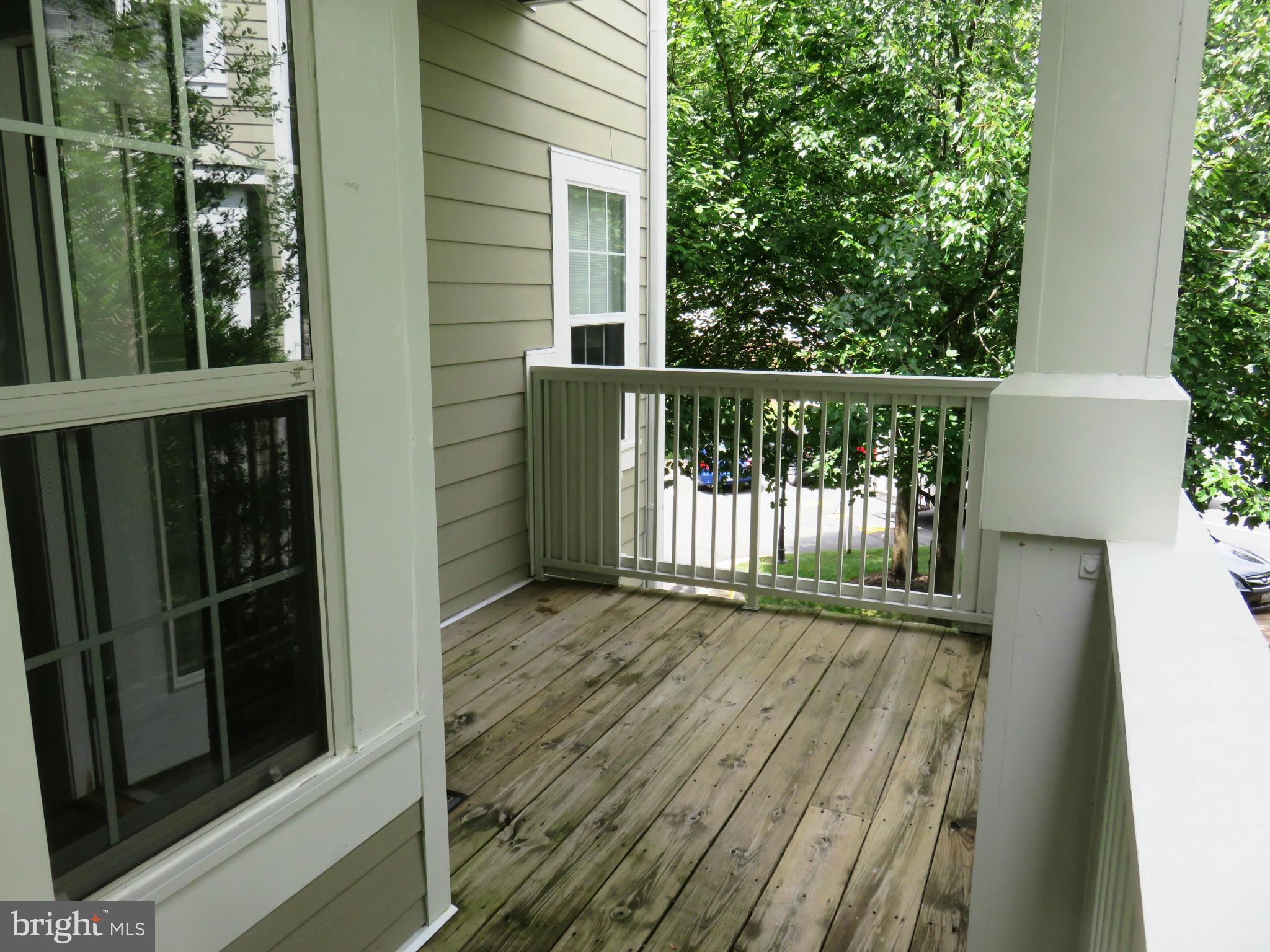 EDGEWATER AT TOWN CENTER - Residential