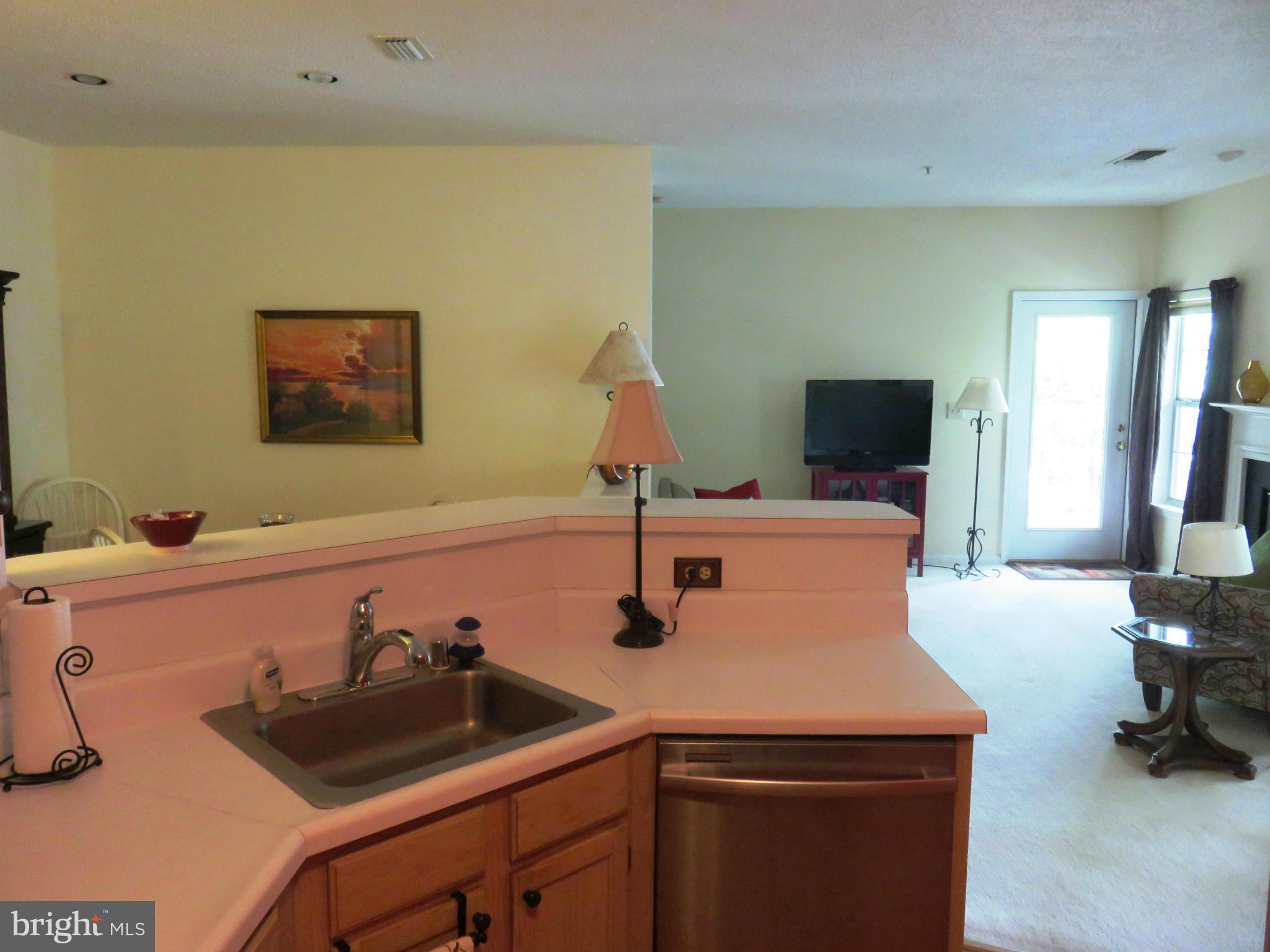 EDGEWATER AT TOWN CENTER - Residential