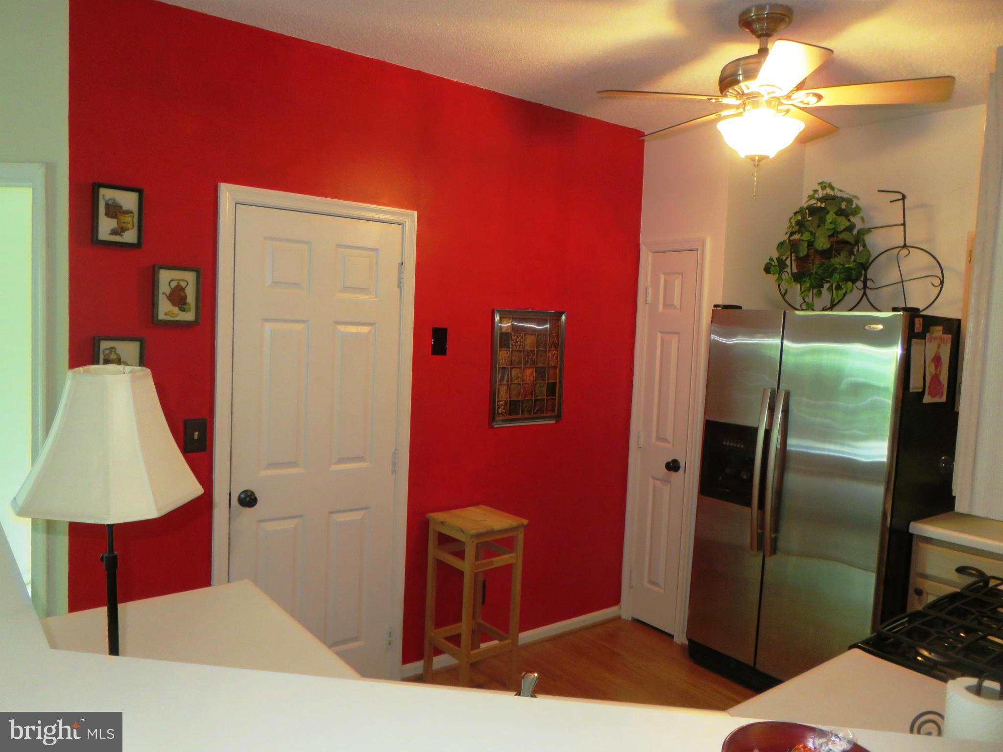 EDGEWATER AT TOWN CENTER - Residential