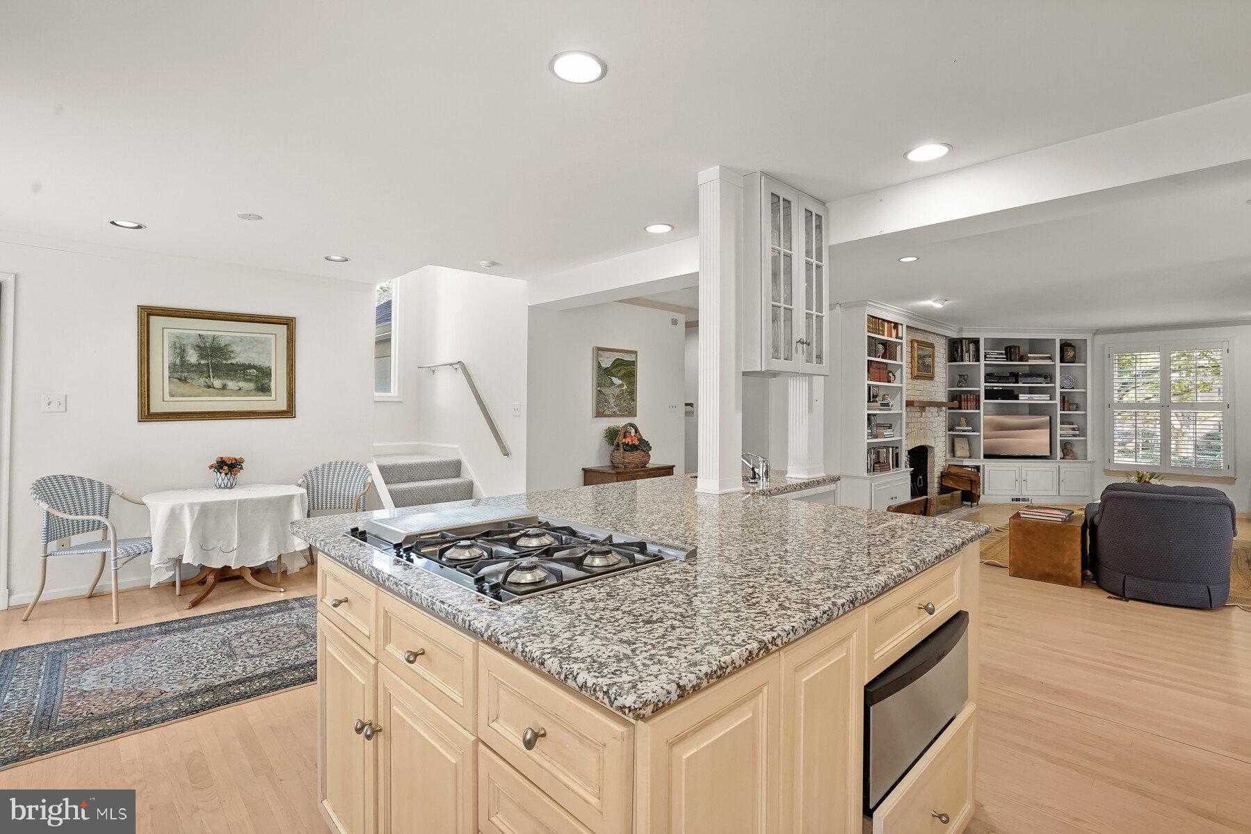 SUMNER - Residential