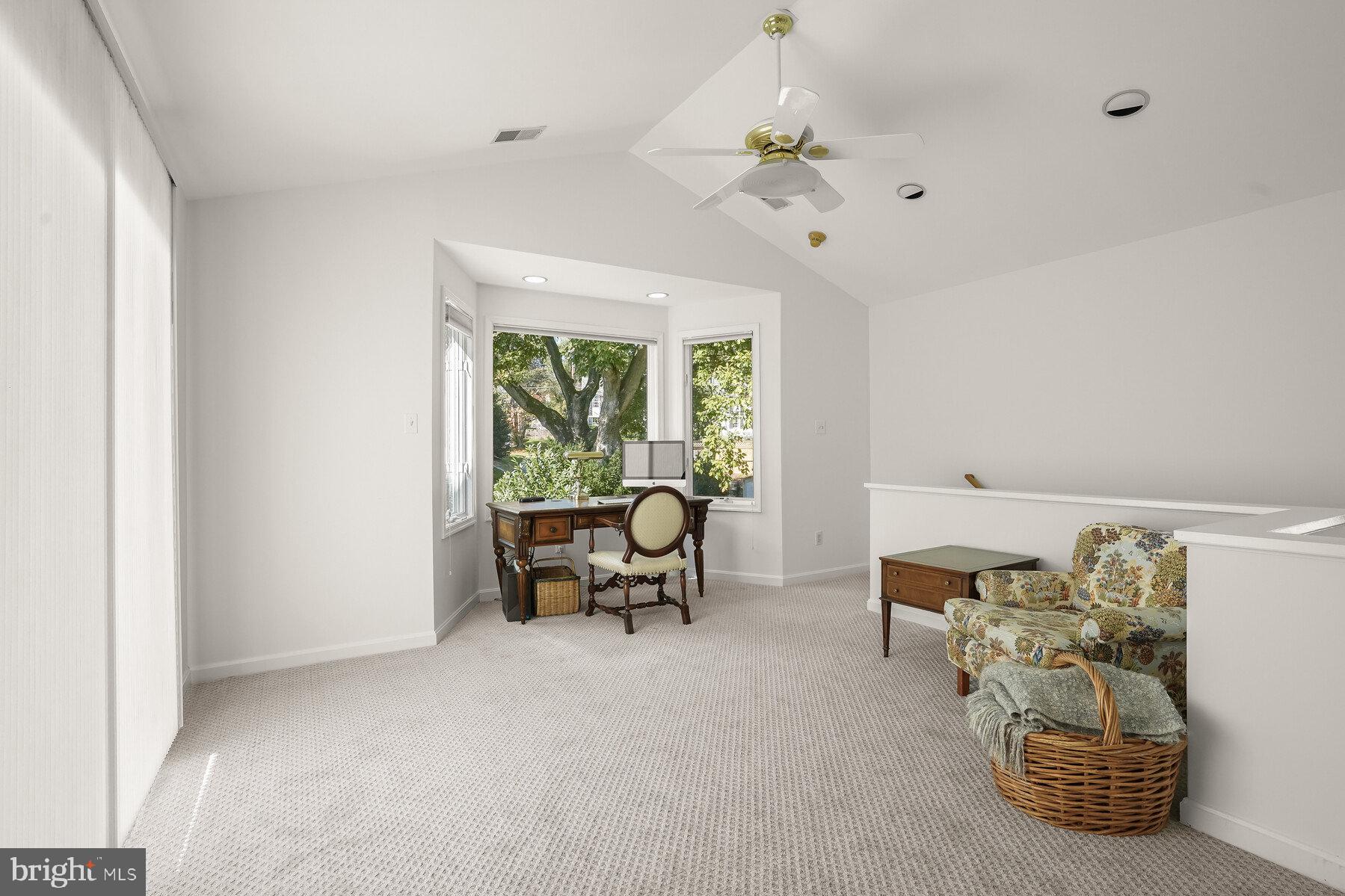 SUMNER - Residential