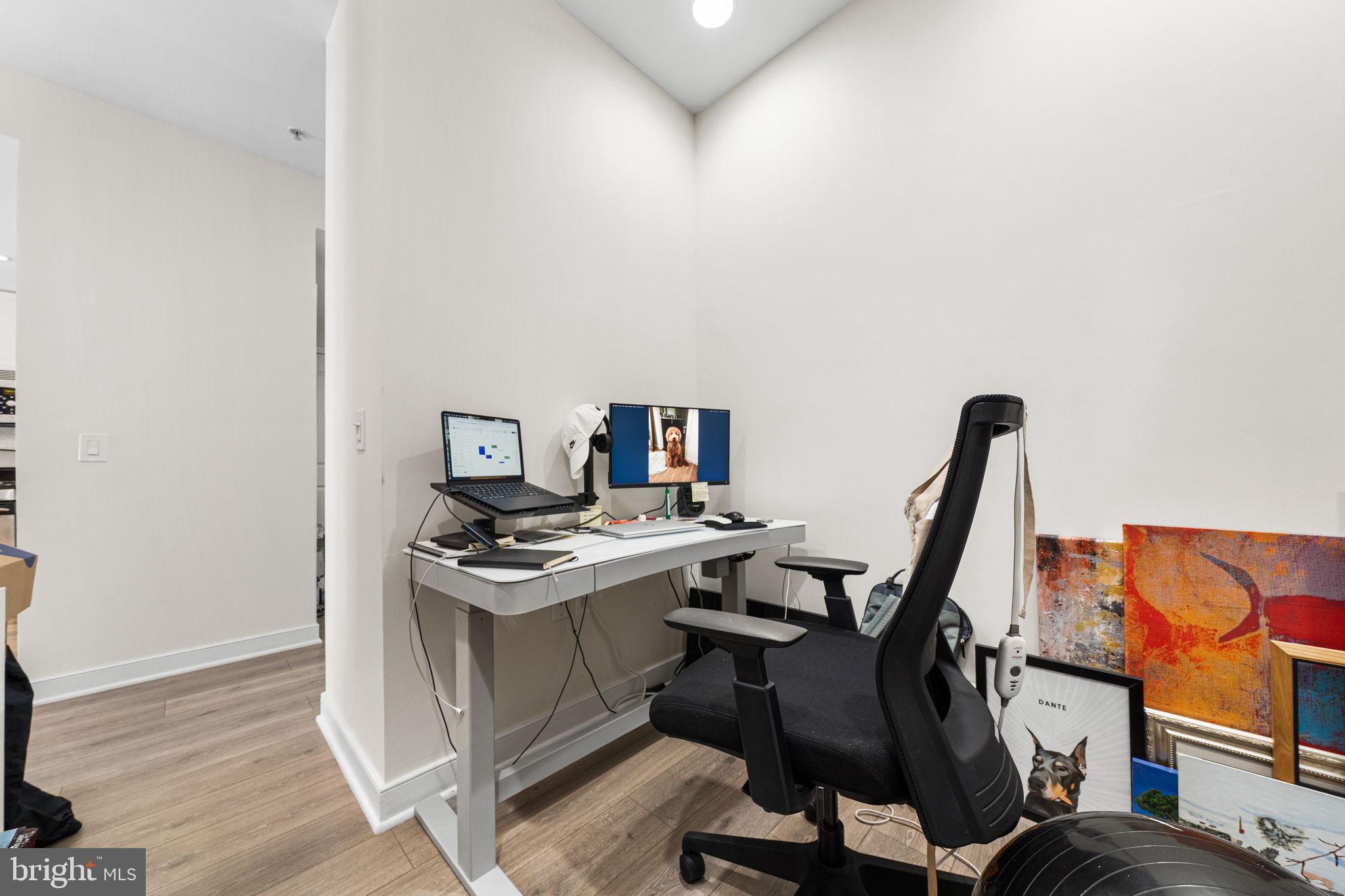 HAWTHORN - Residential
