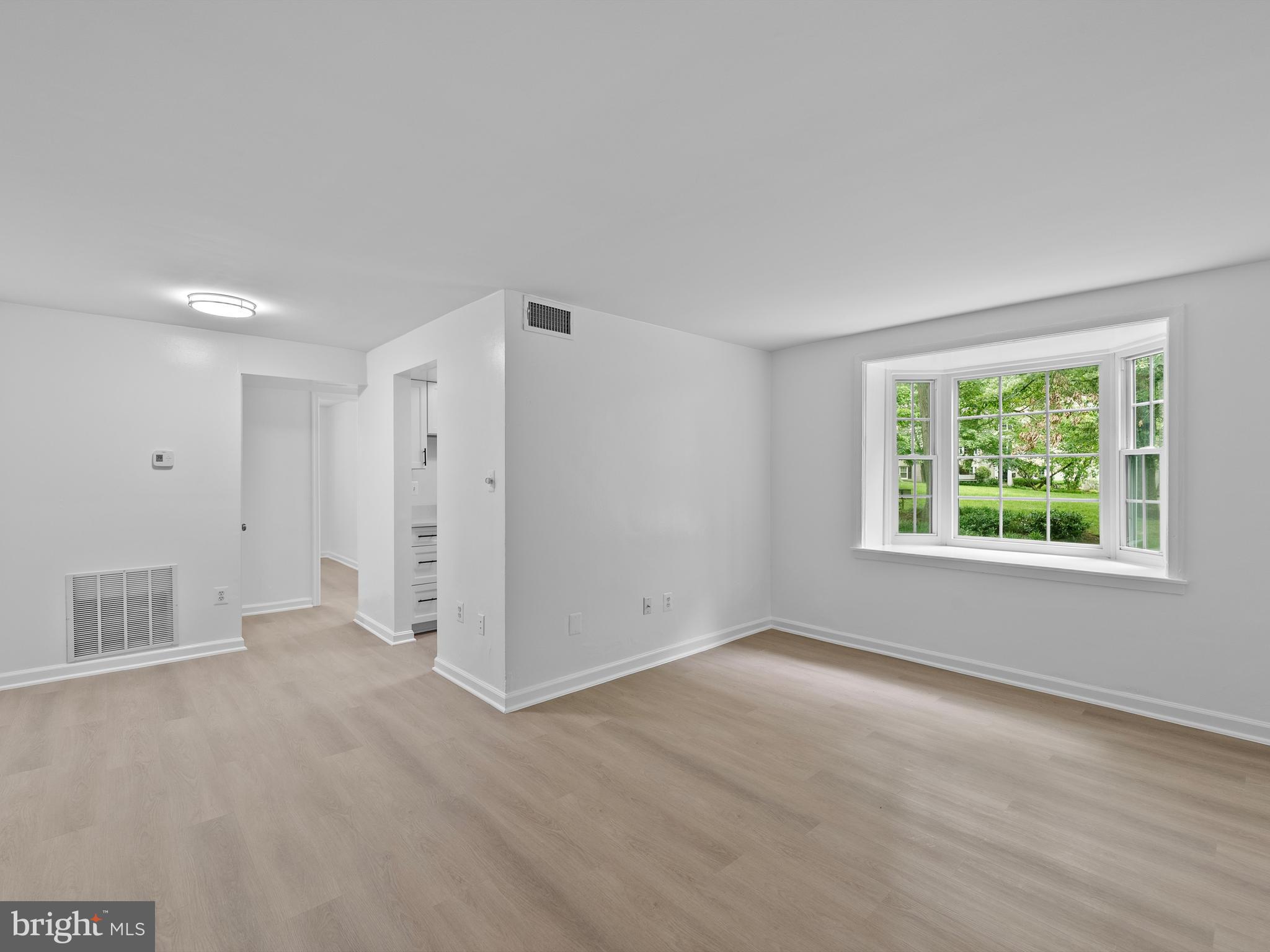 PARK GLEN - Residential Lease