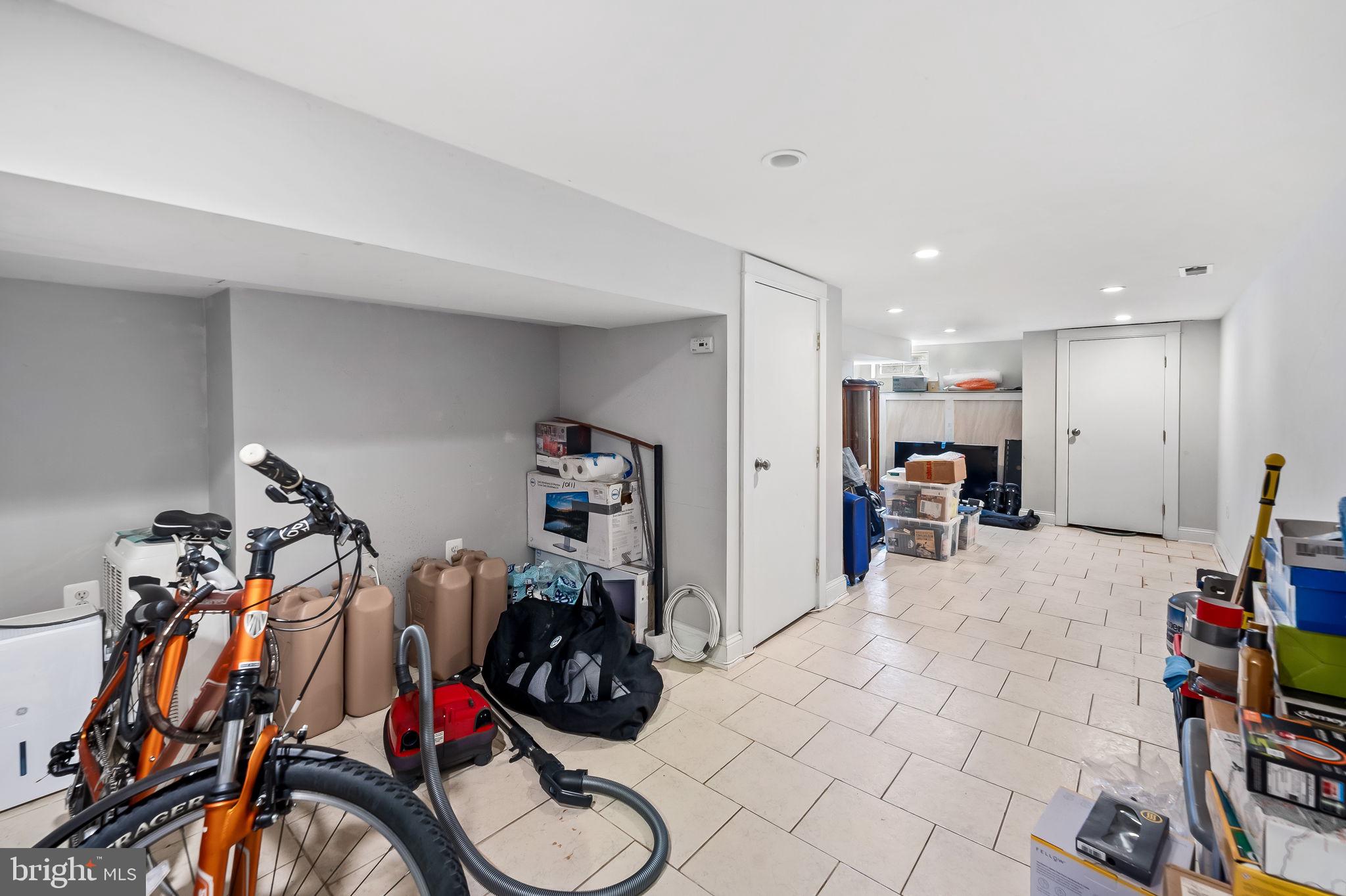 LITTLE ITALY - Residential