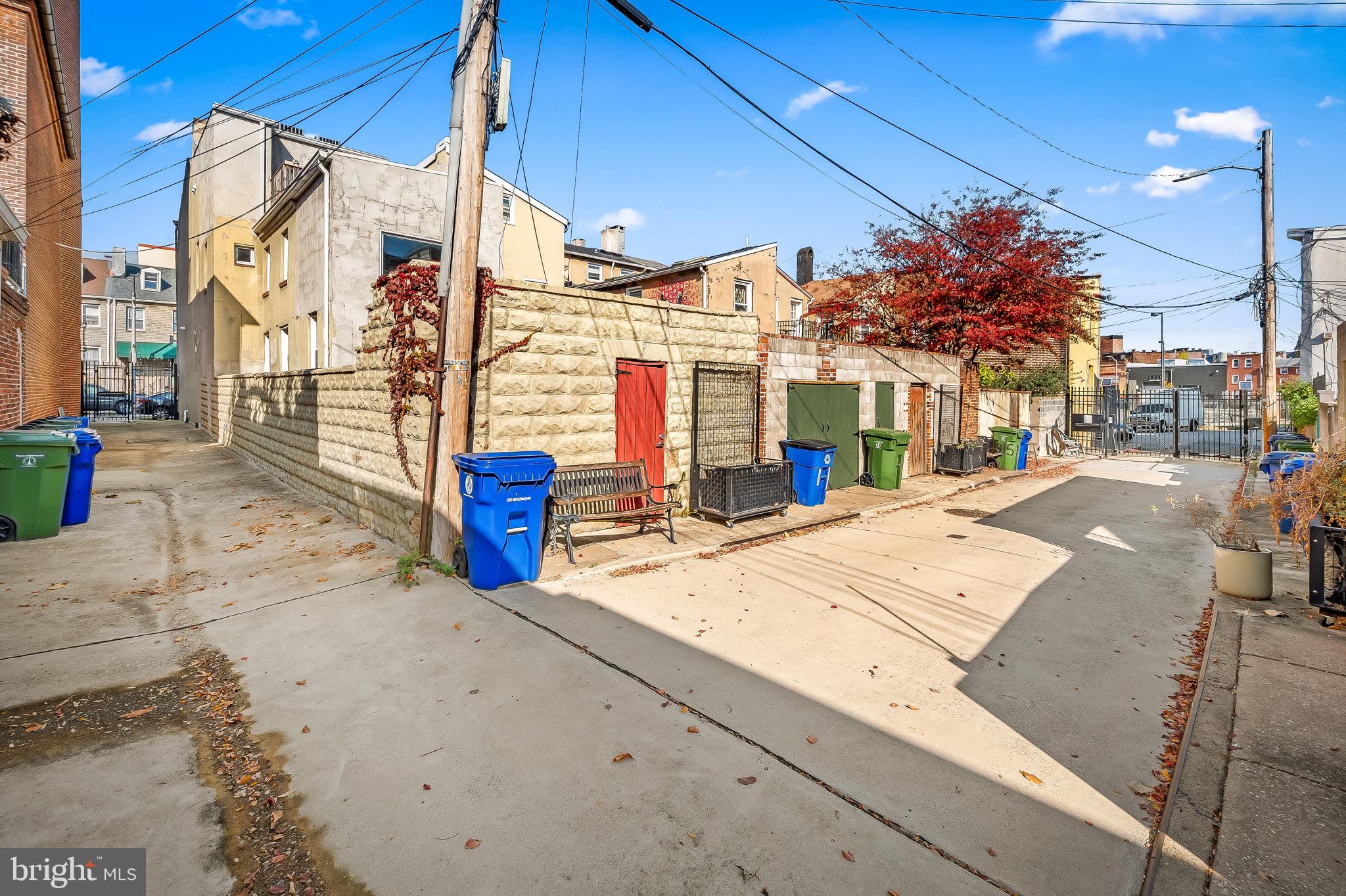 LITTLE ITALY - Residential