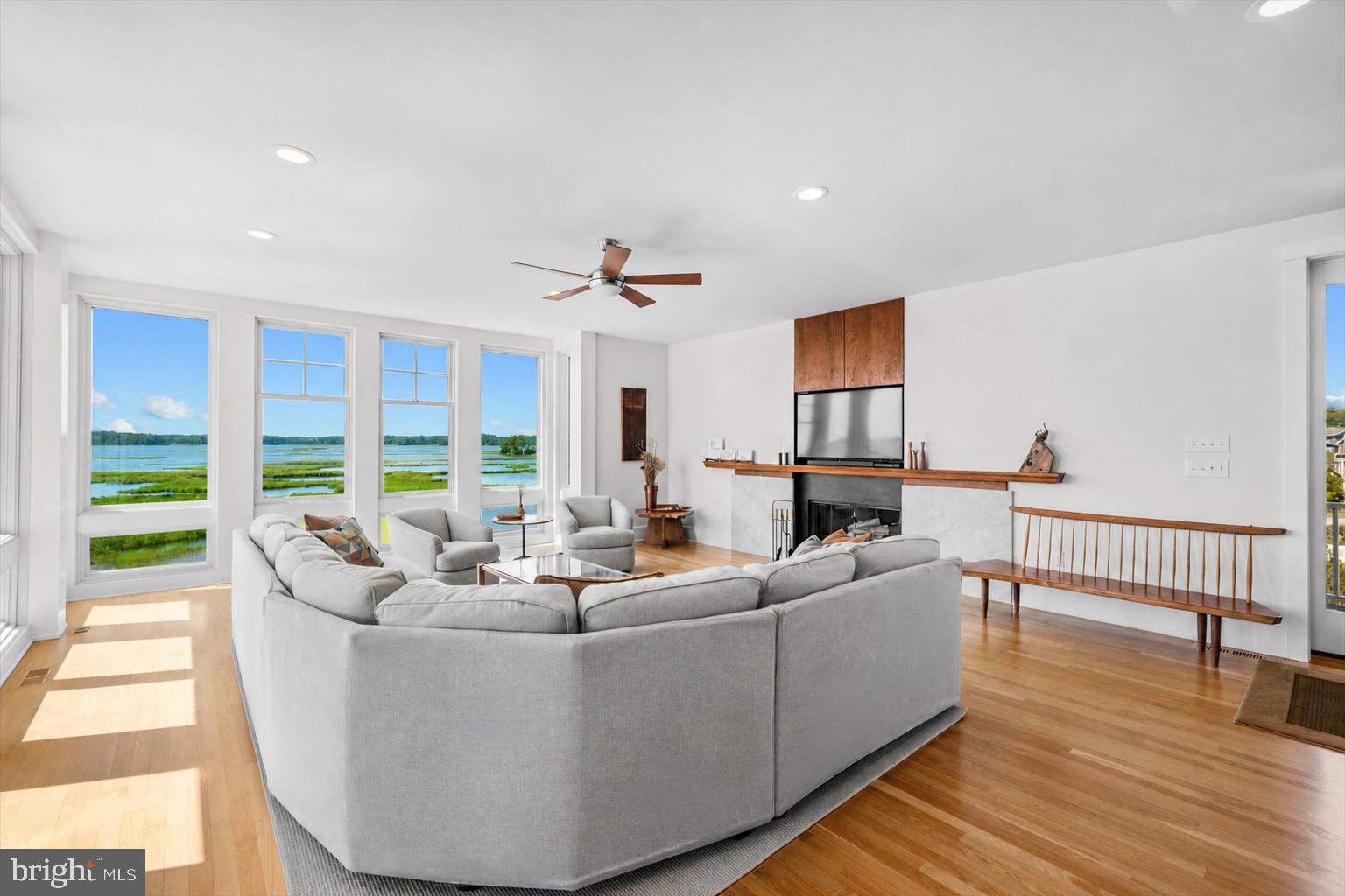 BAYVIEW PARK - Residential