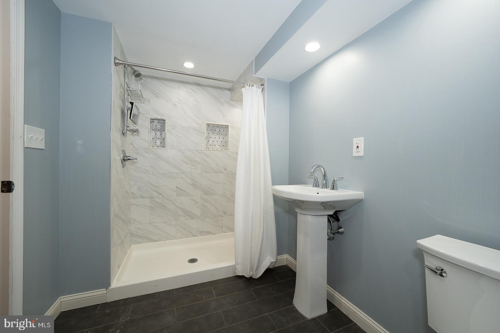 DEEPDALE - Residential