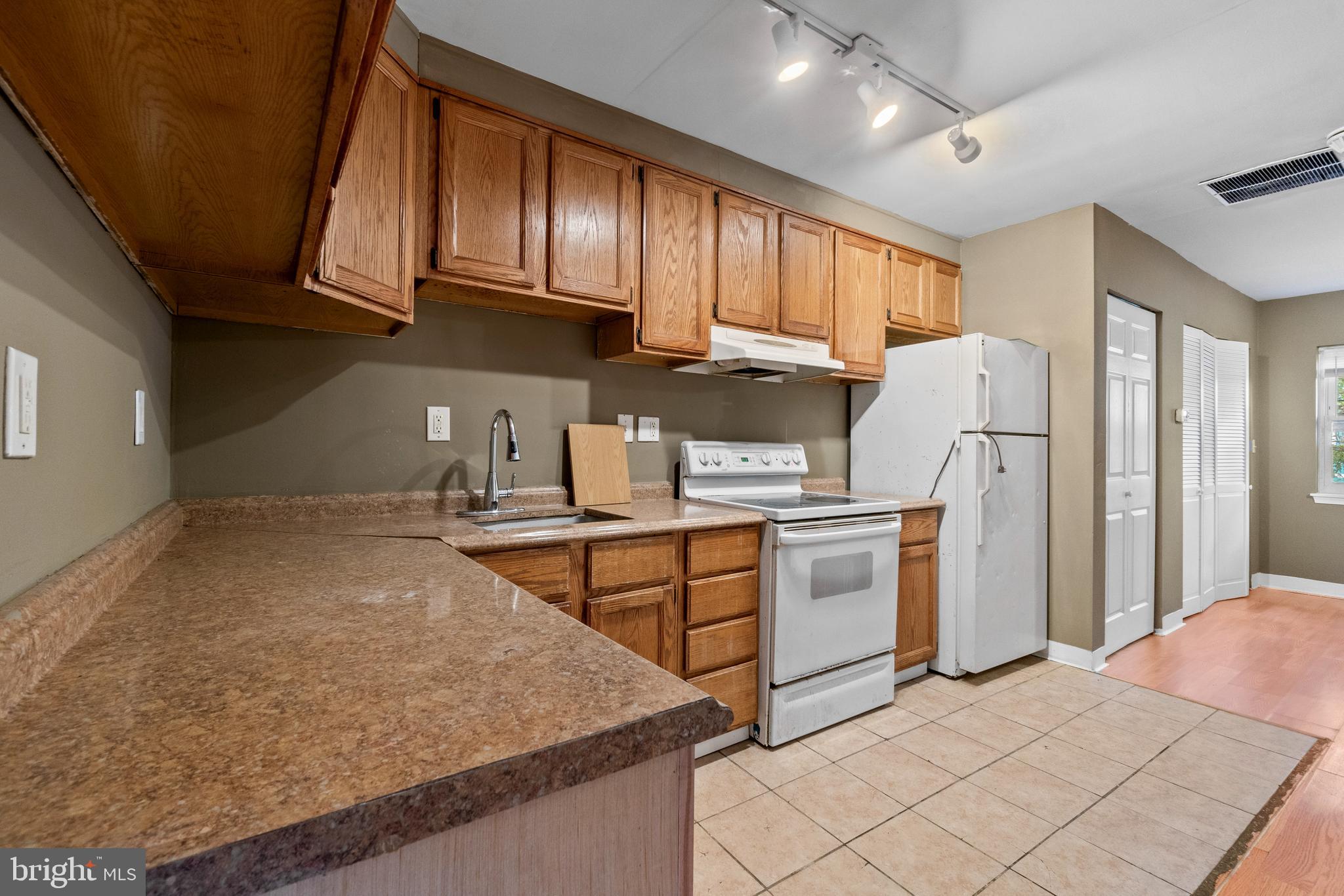 STATION NORTH ARTS DISTRICT - Residential Income