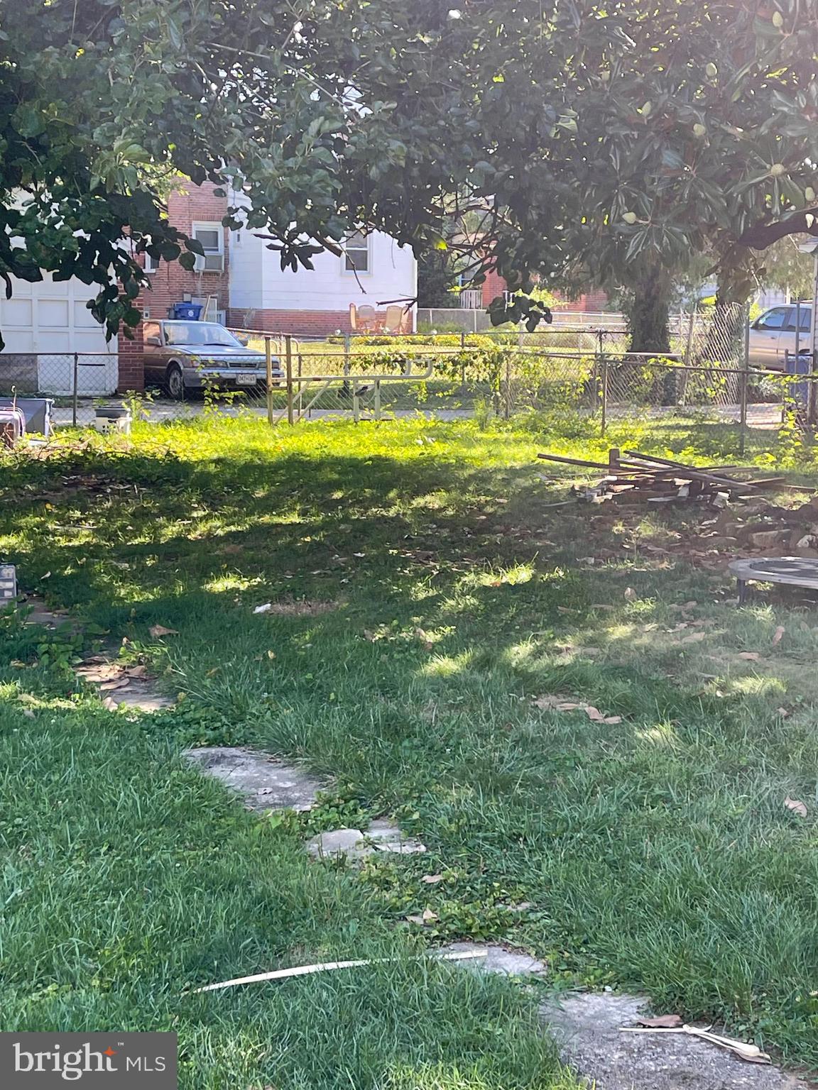 HOWARD PARK - Residential