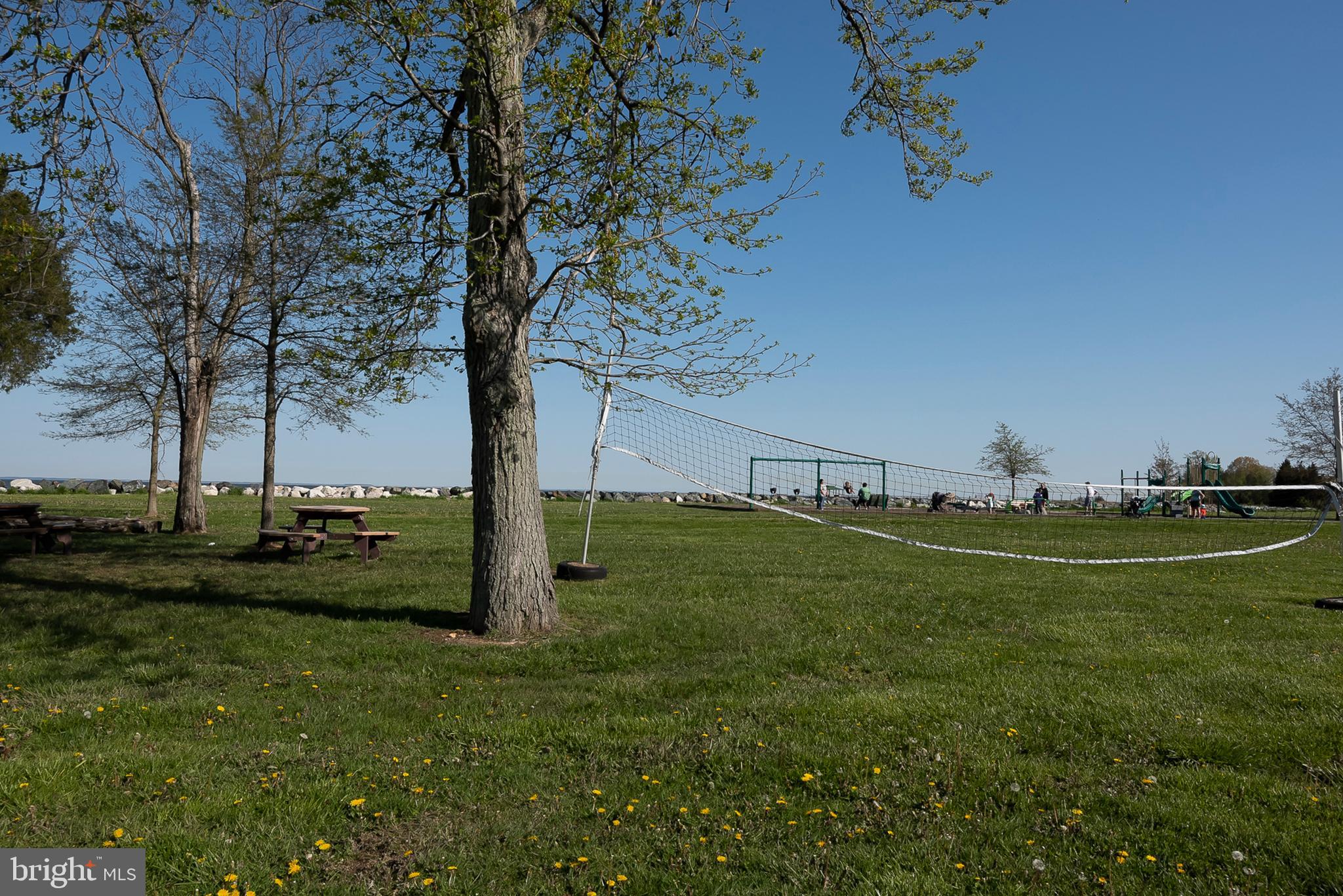 CEDARHURST ON THE BAY - Residential