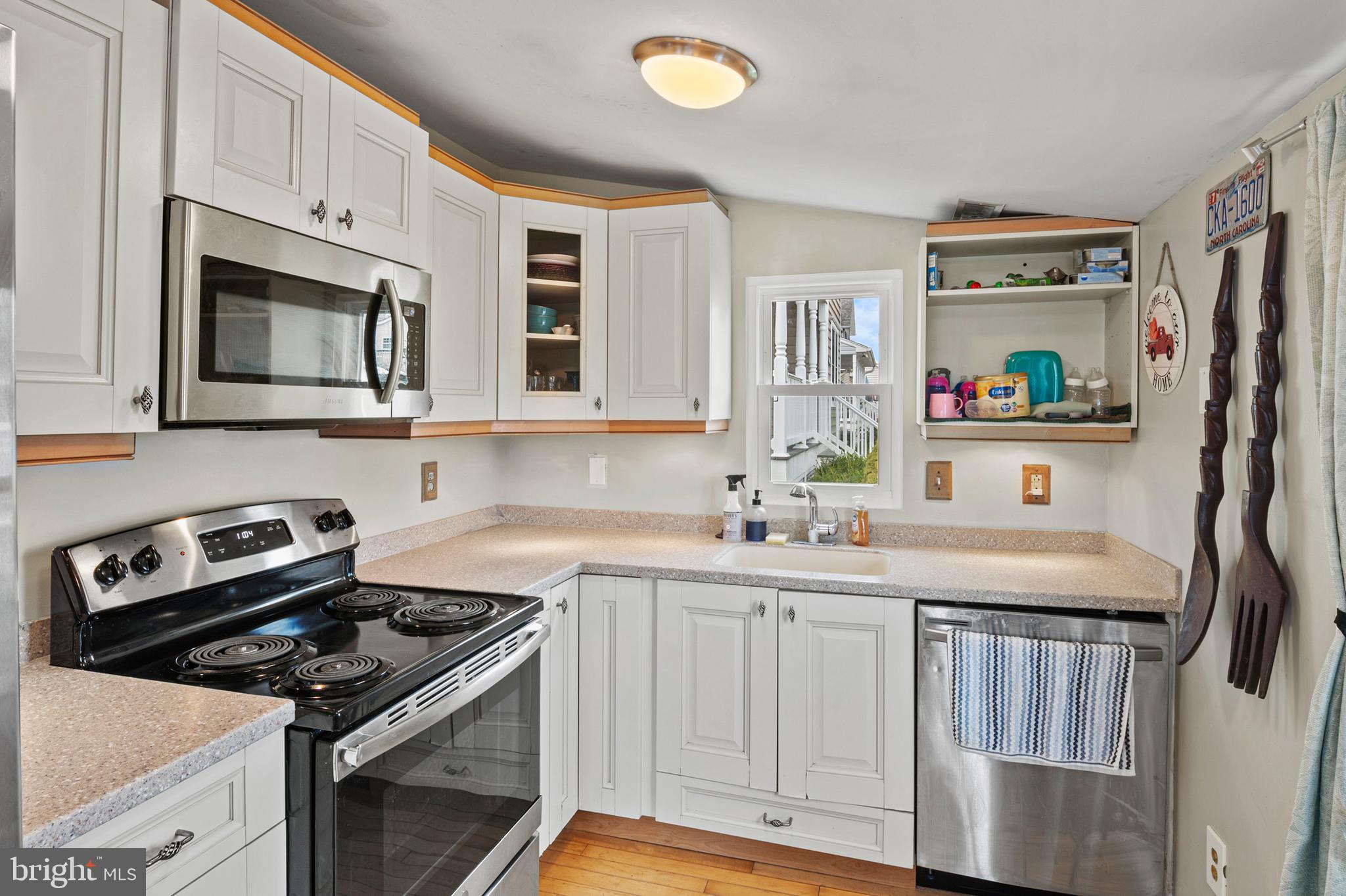 CEDARHURST ON THE BAY - Residential