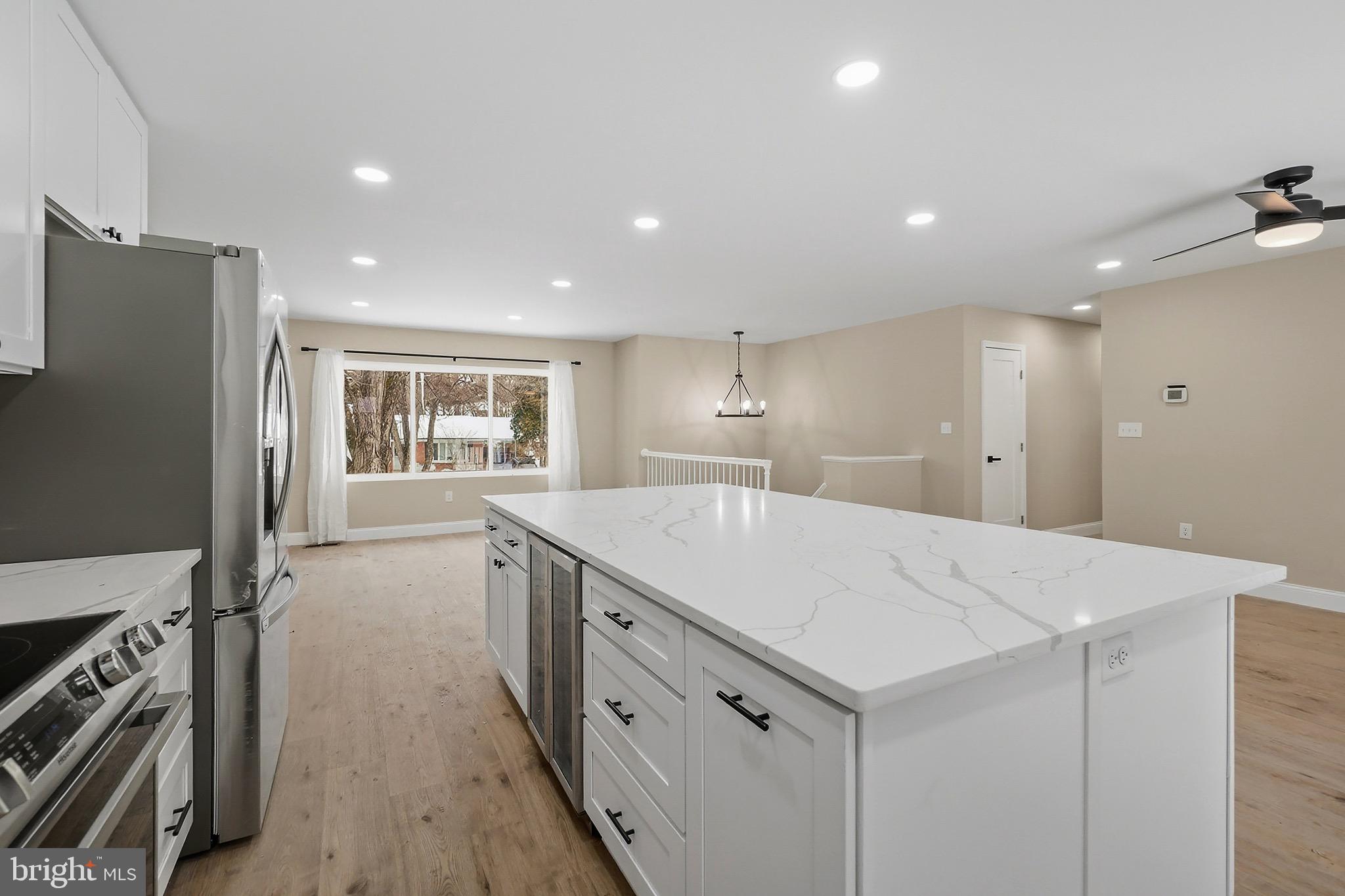 DIAMOND COURTS - Residential