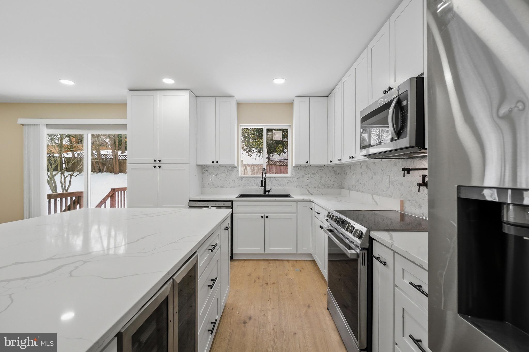 DIAMOND COURTS - Residential