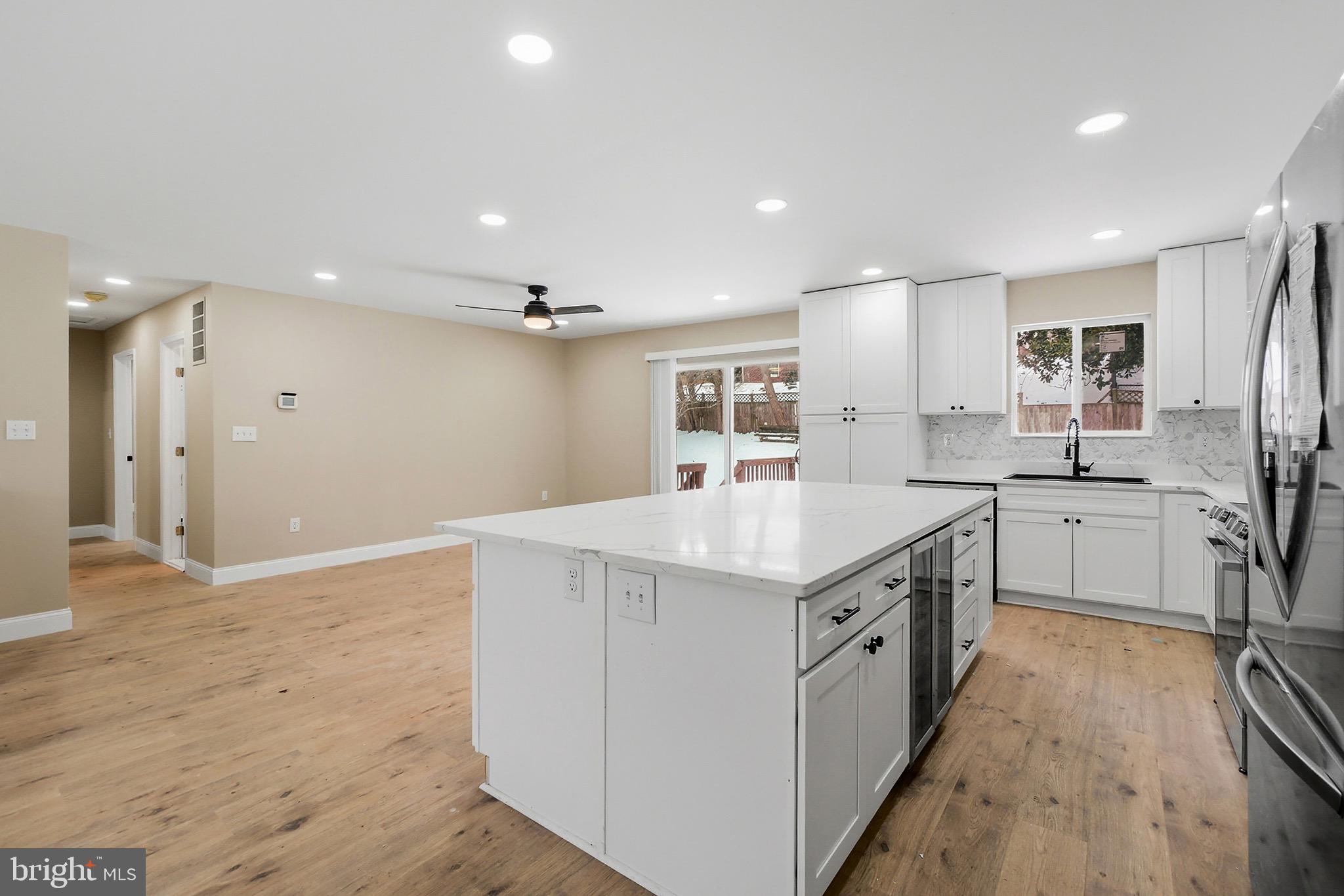 DIAMOND COURTS - Residential