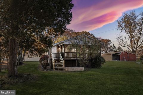 8 STONES THROW WAY STAFFORD VA 22554