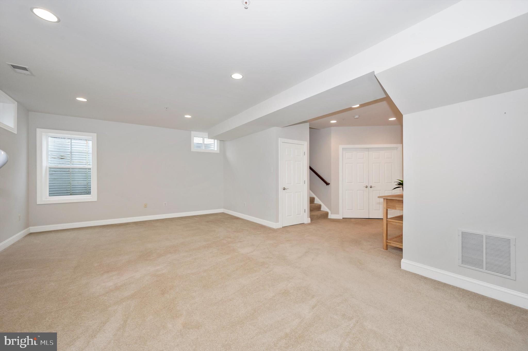 BRIGHTWELL CROSSING - Residential