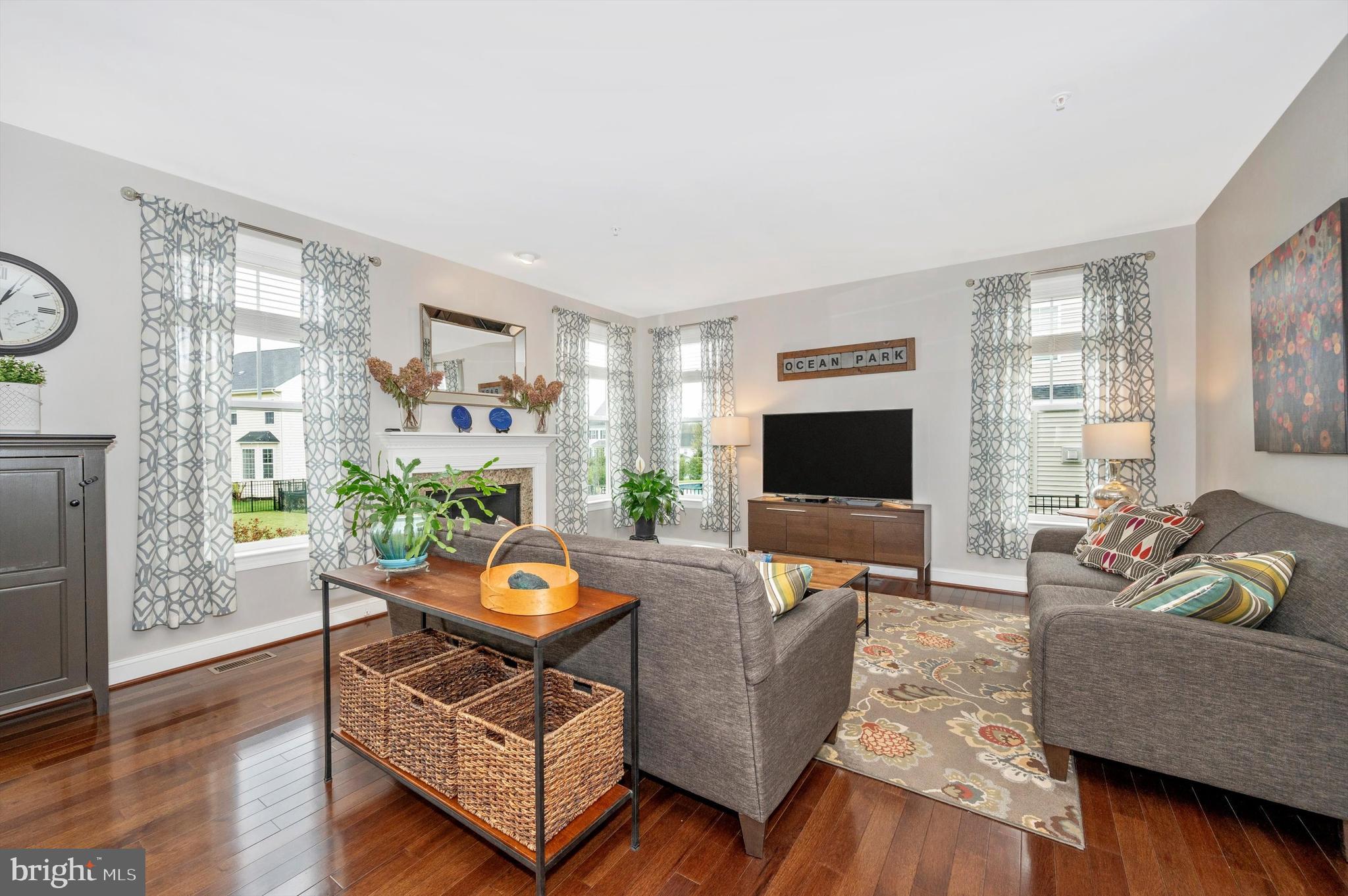 BRIGHTWELL CROSSING - Residential