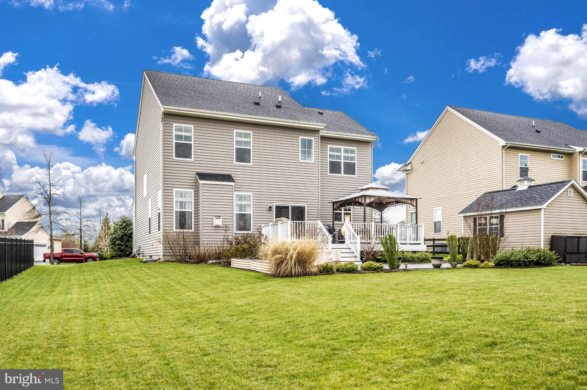 BRIGHTWELL CROSSING - Residential