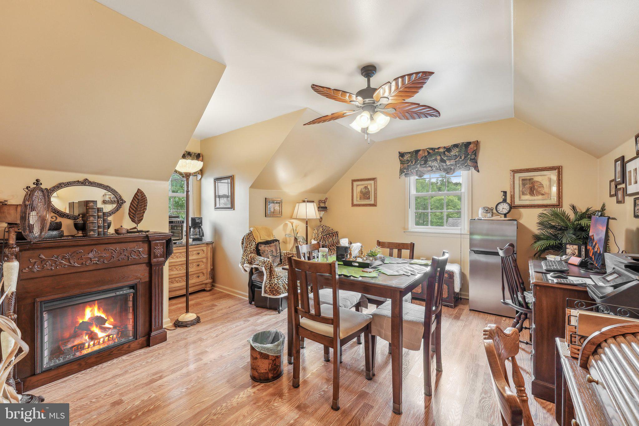 MAPLE SPRINGS - Residential