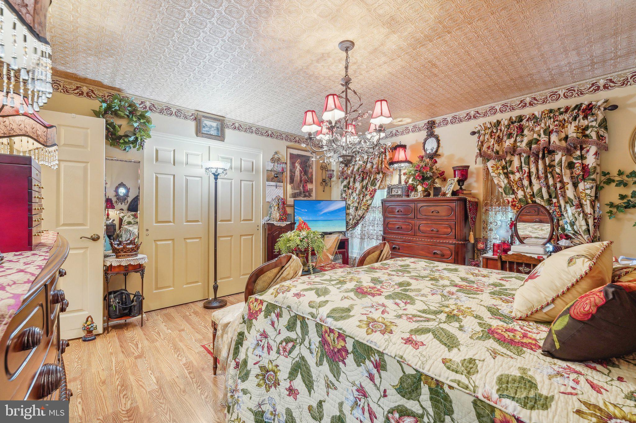 MAPLE SPRINGS - Residential