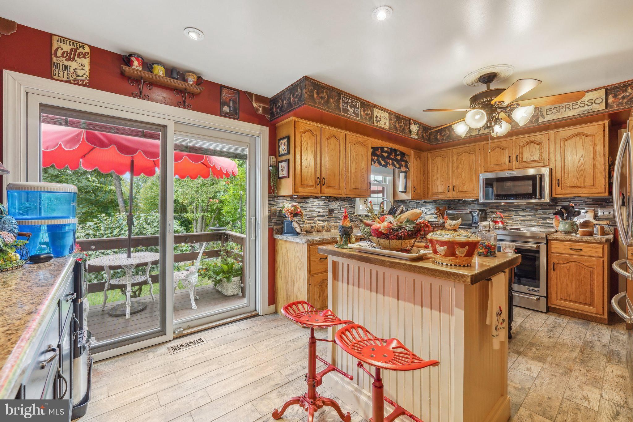 MAPLE SPRINGS - Residential