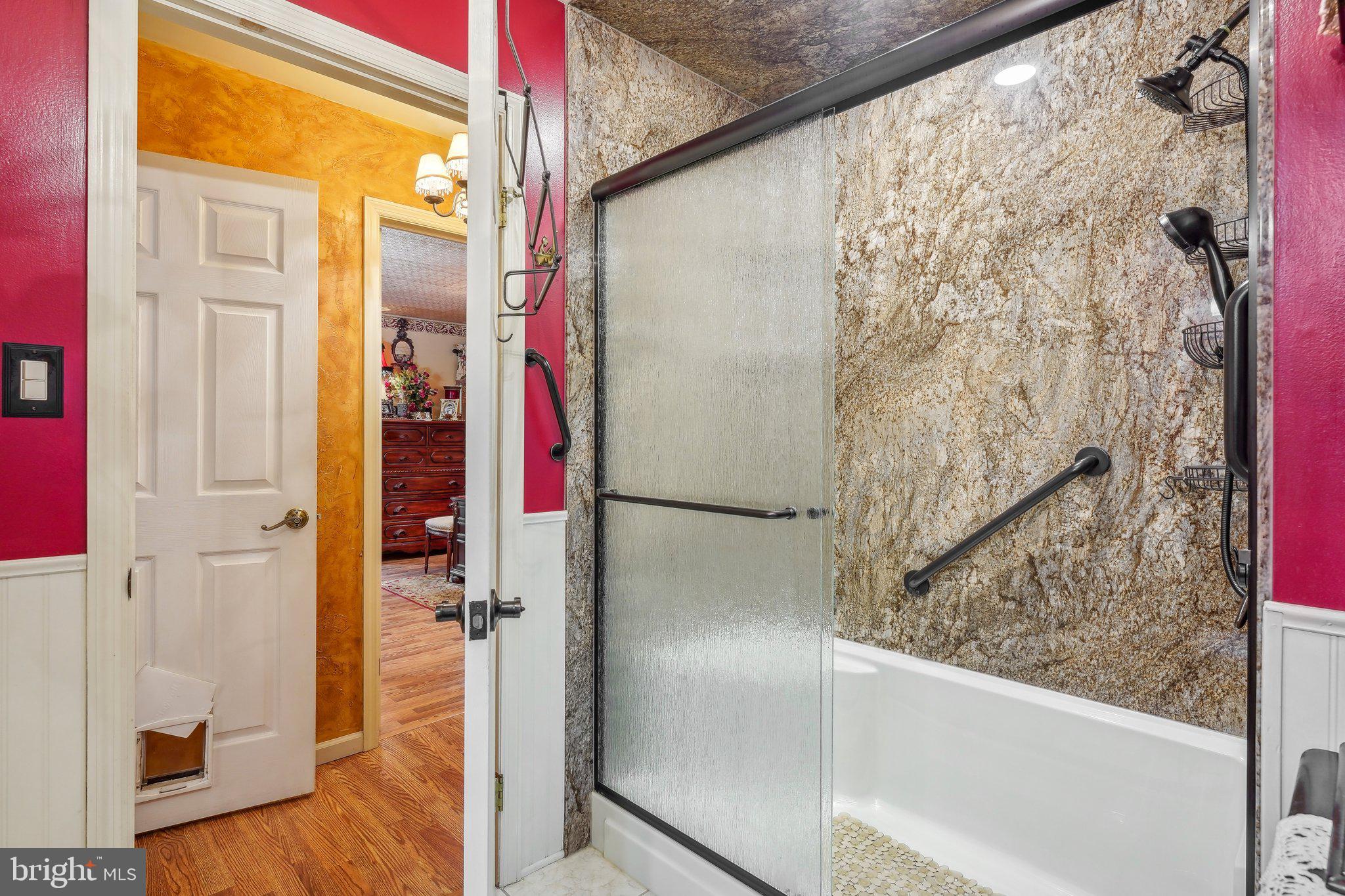 MAPLE SPRINGS - Residential