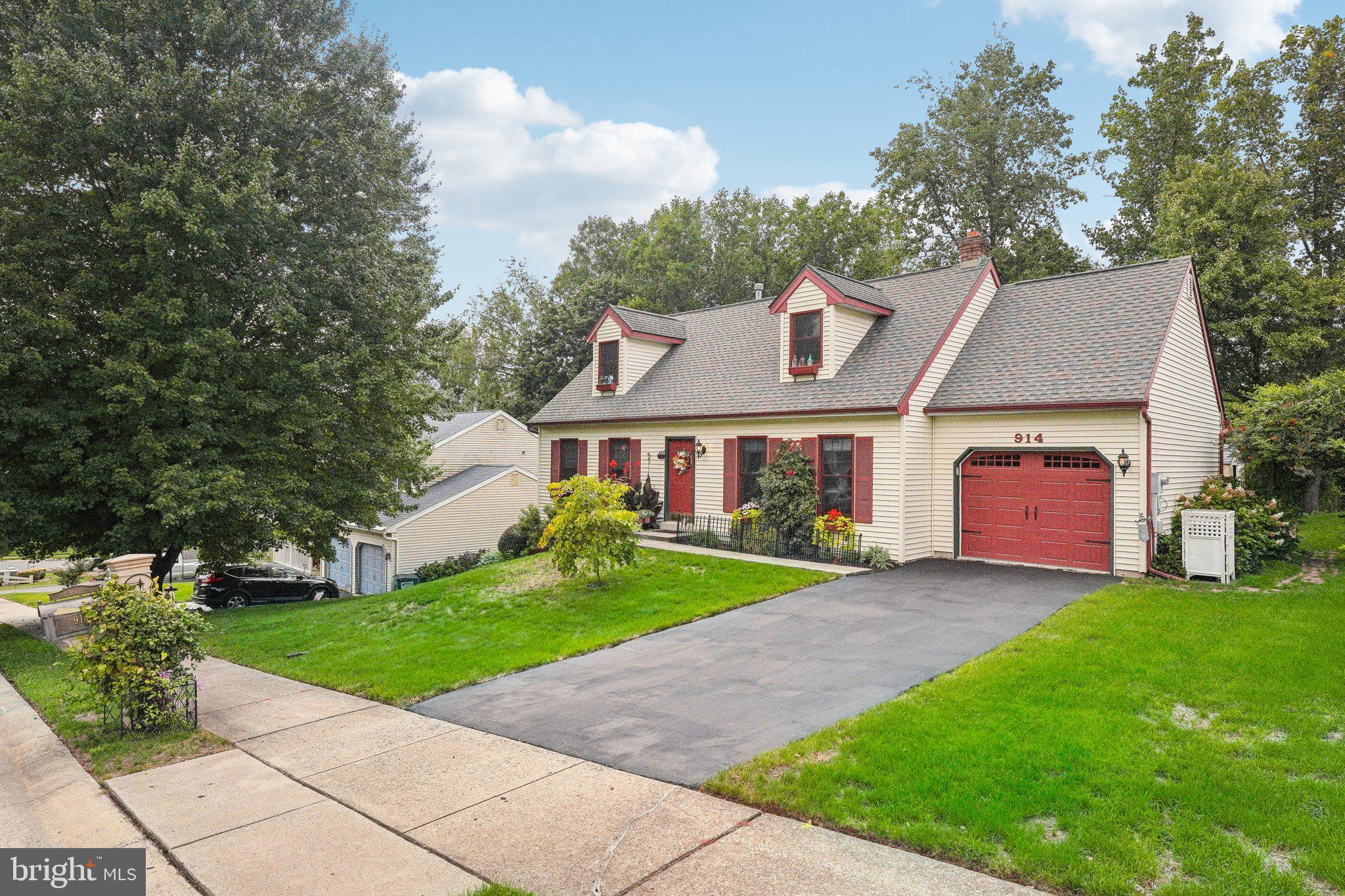 MAPLE SPRINGS - Residential