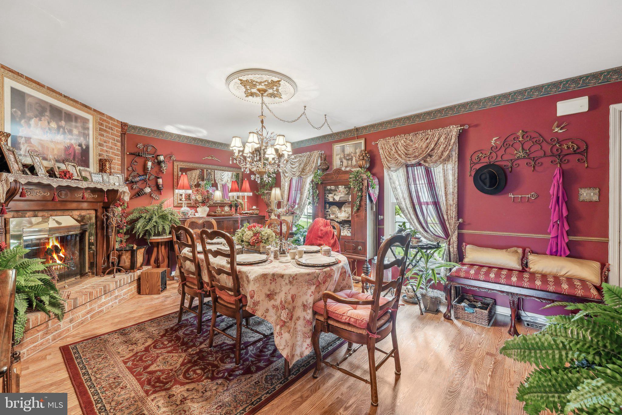 MAPLE SPRINGS - Residential