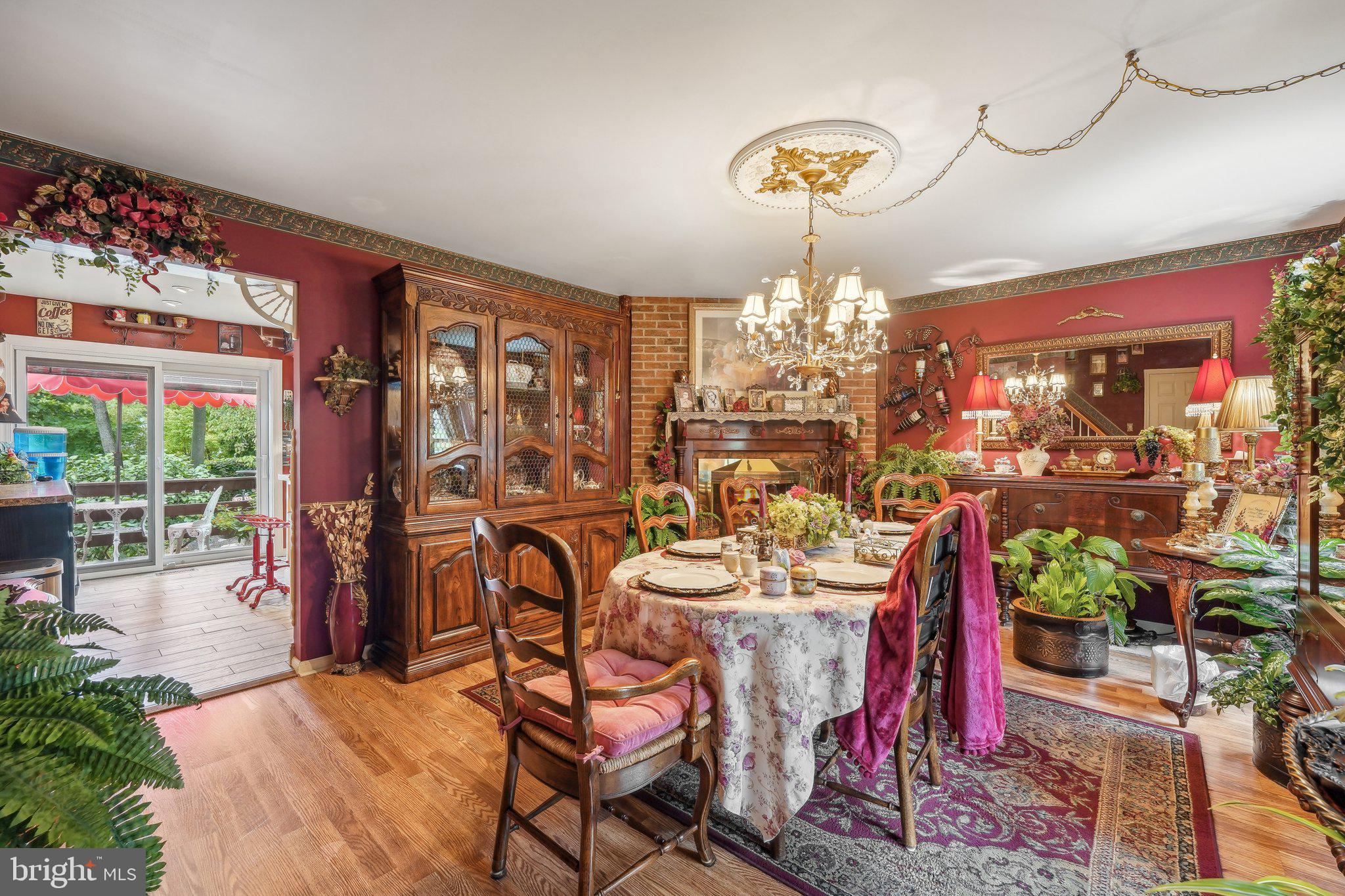 MAPLE SPRINGS - Residential