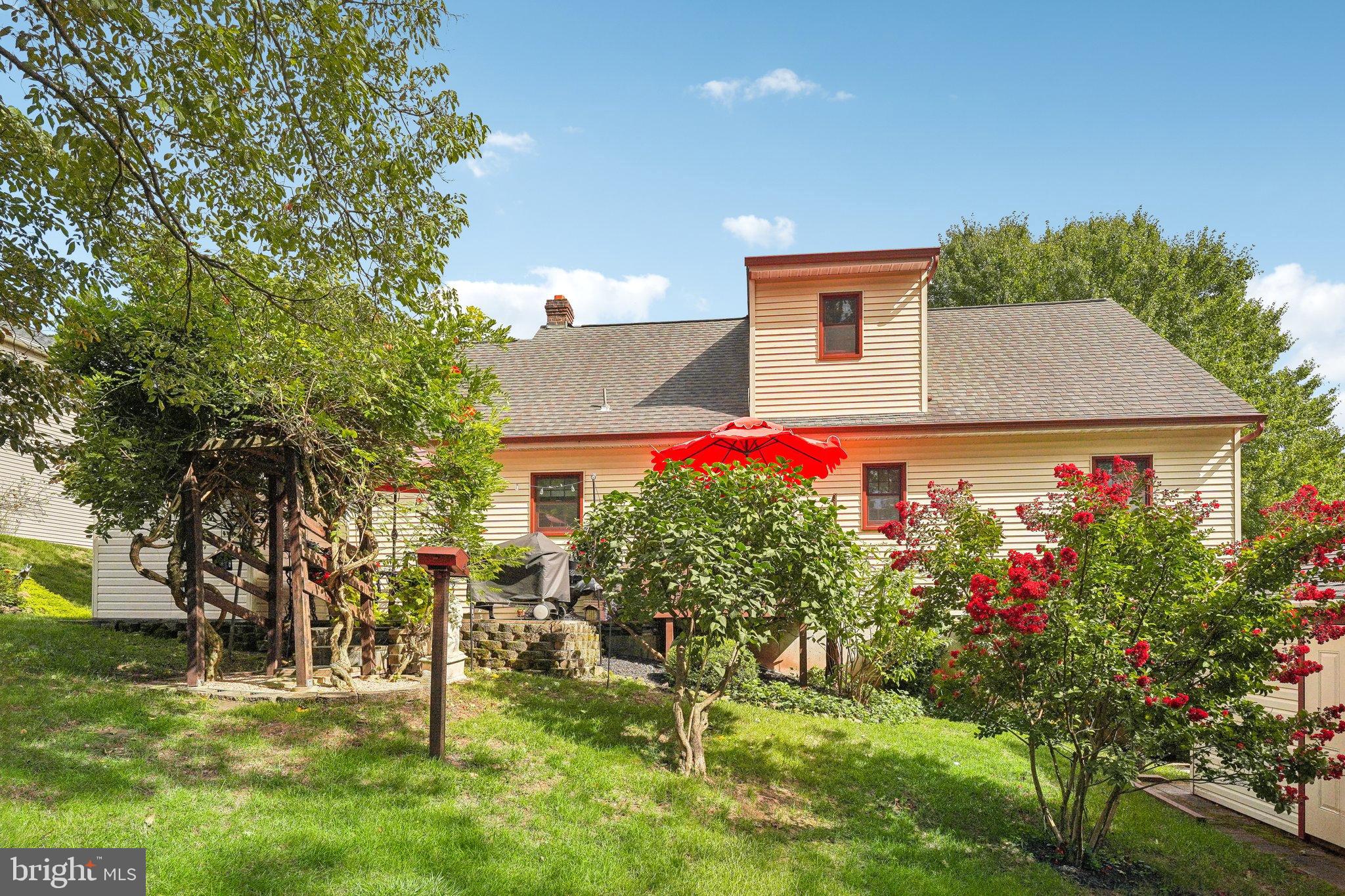 MAPLE SPRINGS - Residential