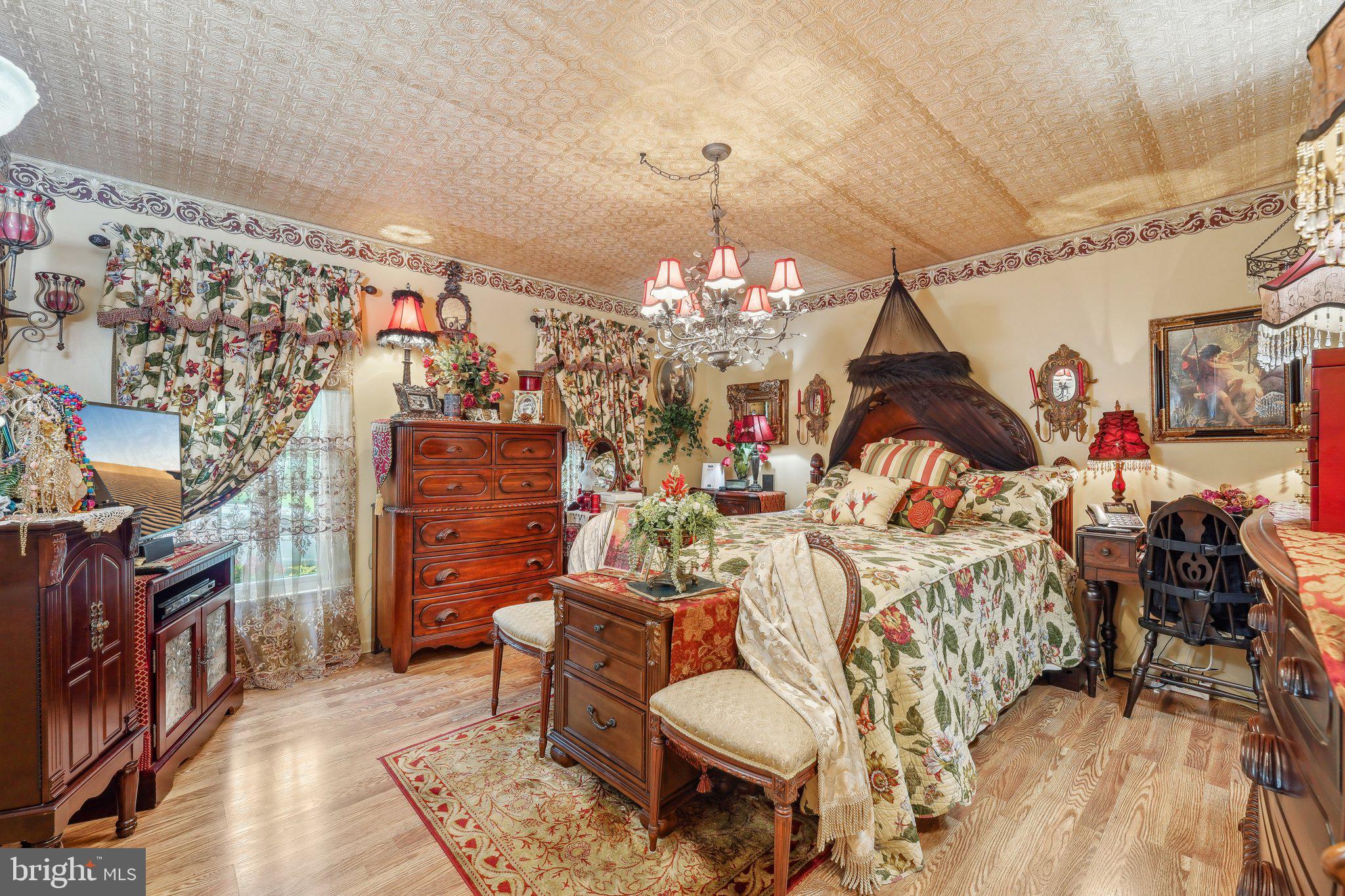 MAPLE SPRINGS - Residential